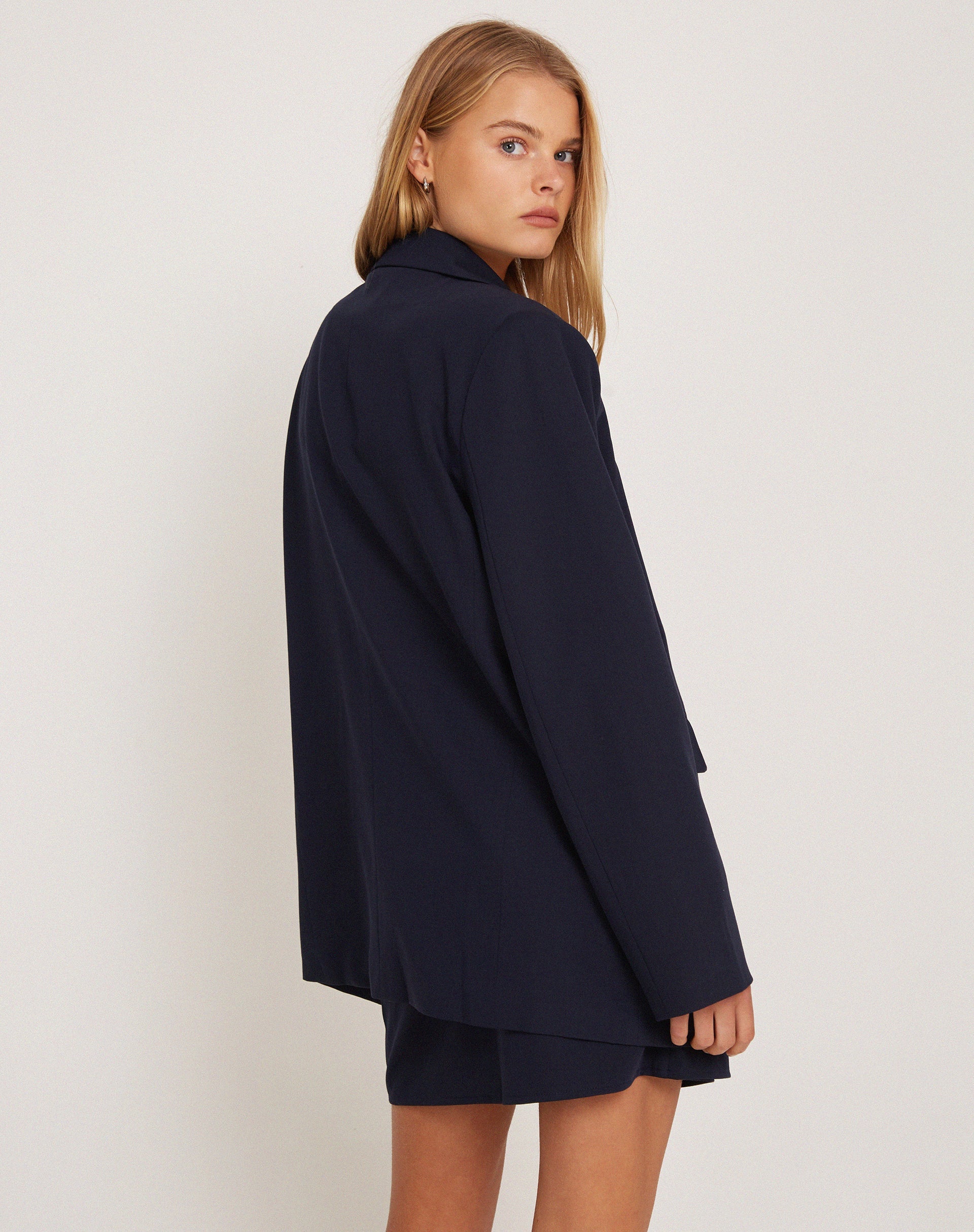 Abbildung des Maiwa Blazers in Tailoring Navy