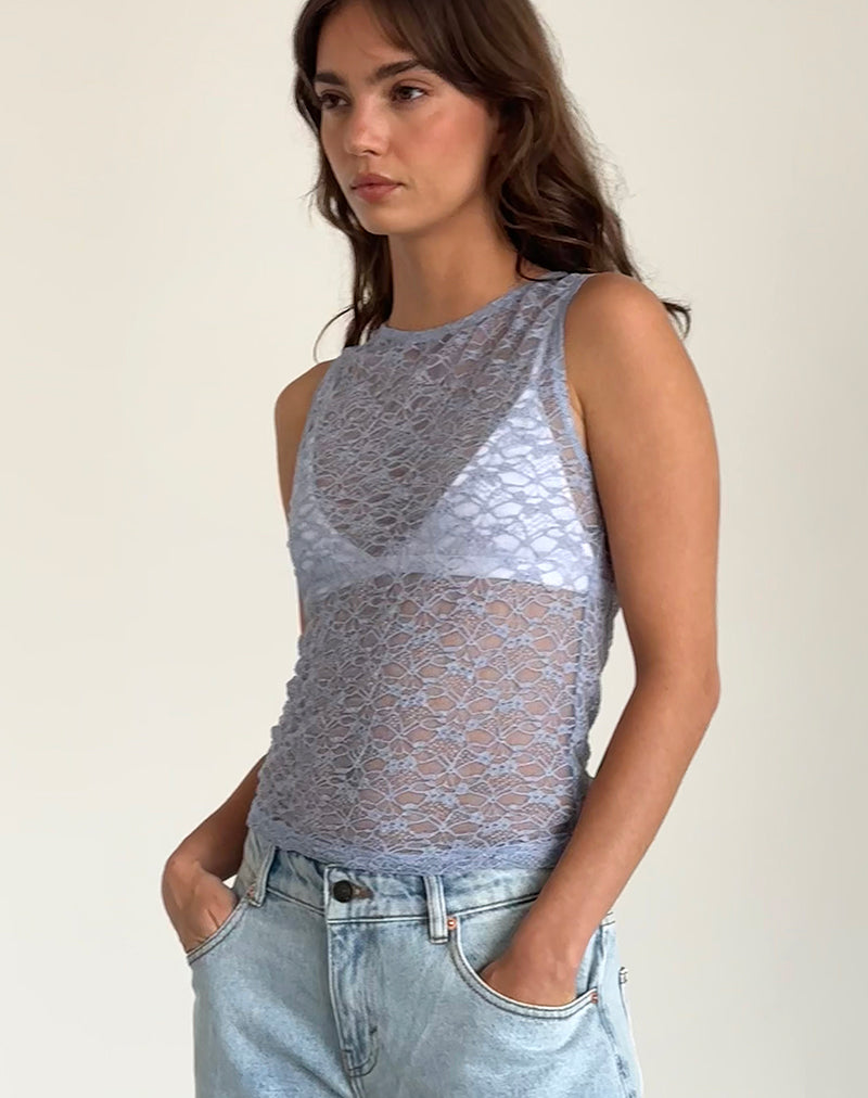 Malachi Vest Top aus hellblauer Spitze