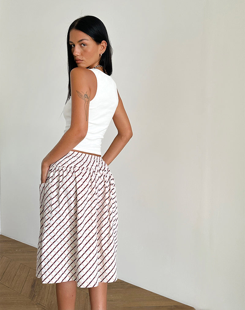 Bild von Manasi Midirock in Geometric Tile