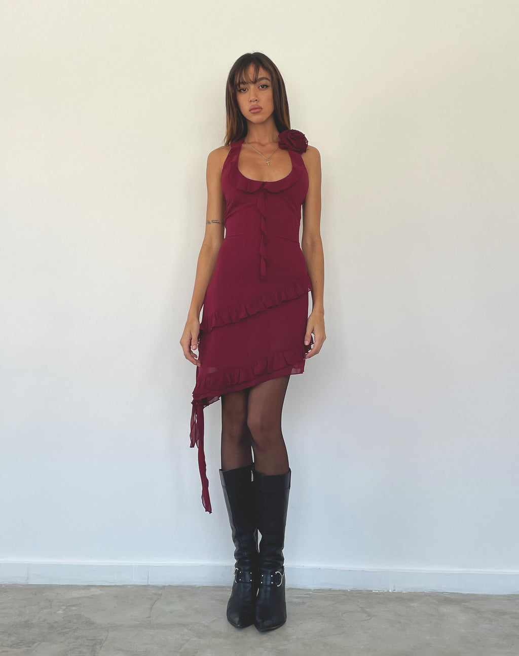 Margaret Rüschen-Minikleid aus pflaumenfarbenem Chiffon mit Rosette
