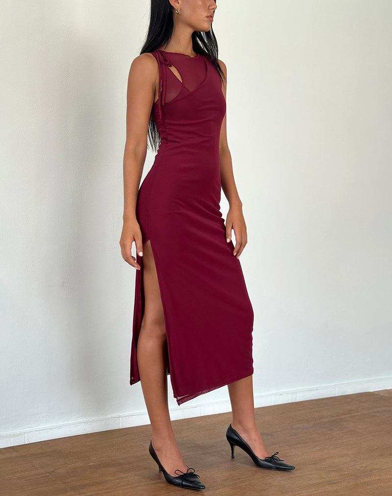 Marlo Asymmetrisches Midikleid in Burgunderrot