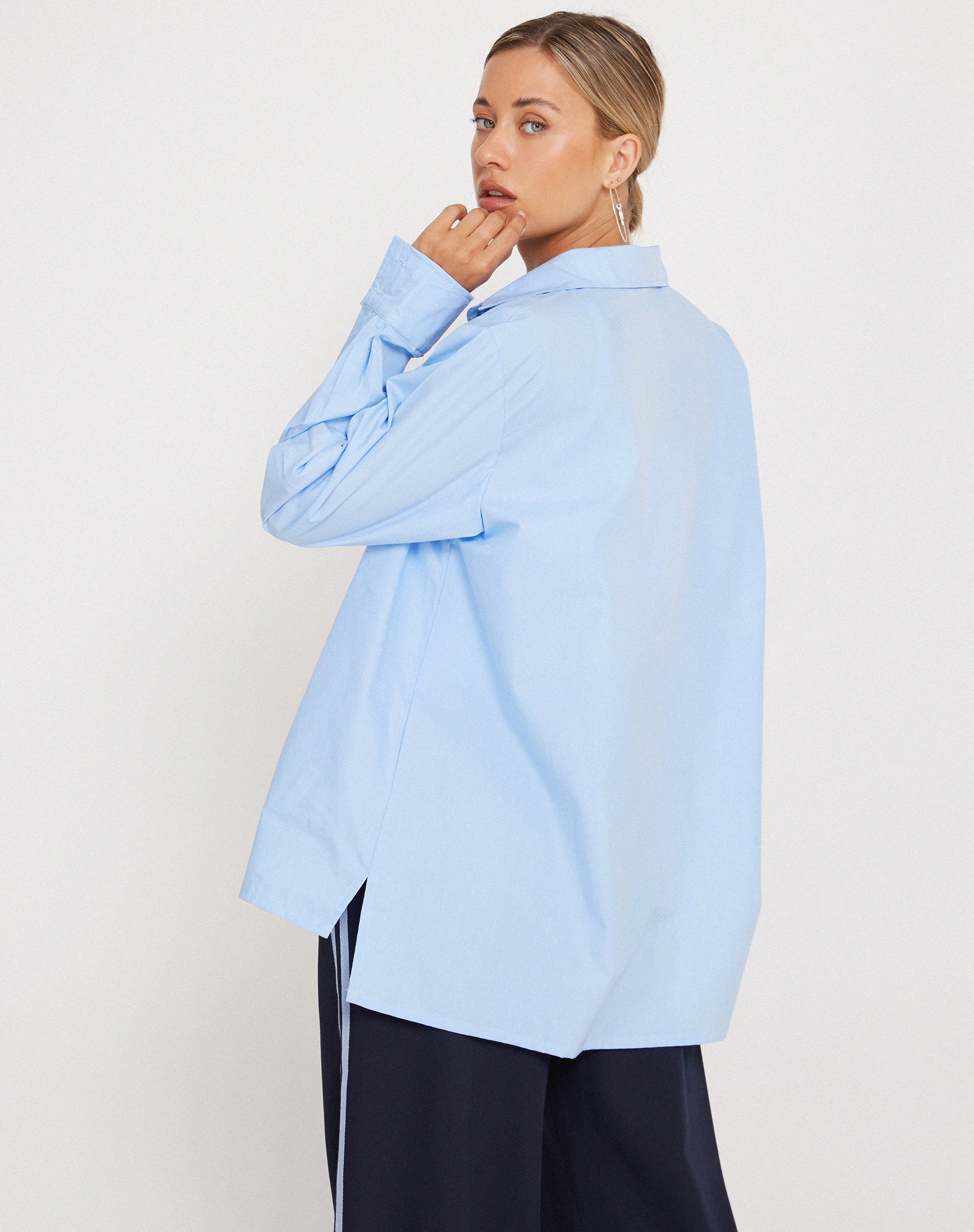Image of Mavis Button Up Hemd aus Popeline Himmelblau