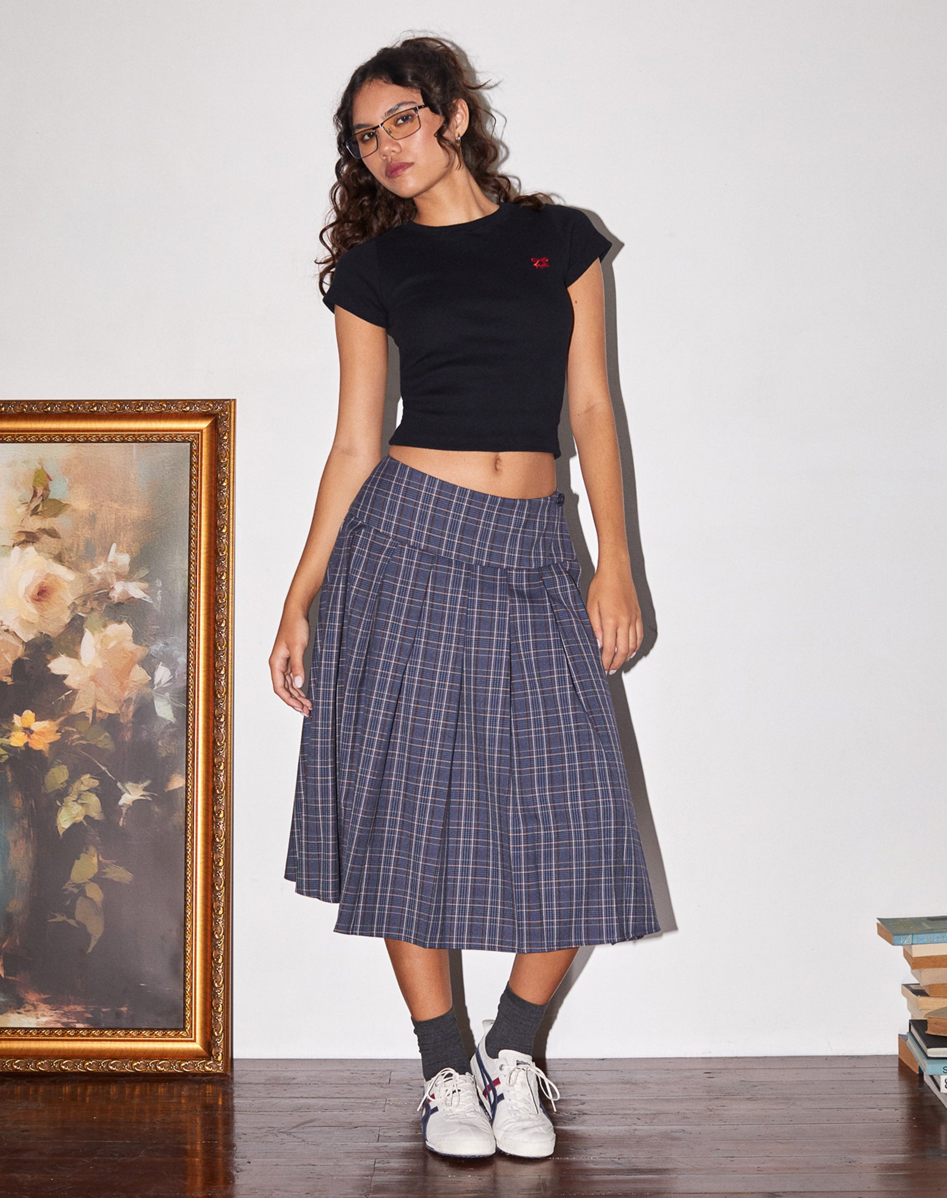 Image of Catelyn Plissee-Midirock in Navy Karo
