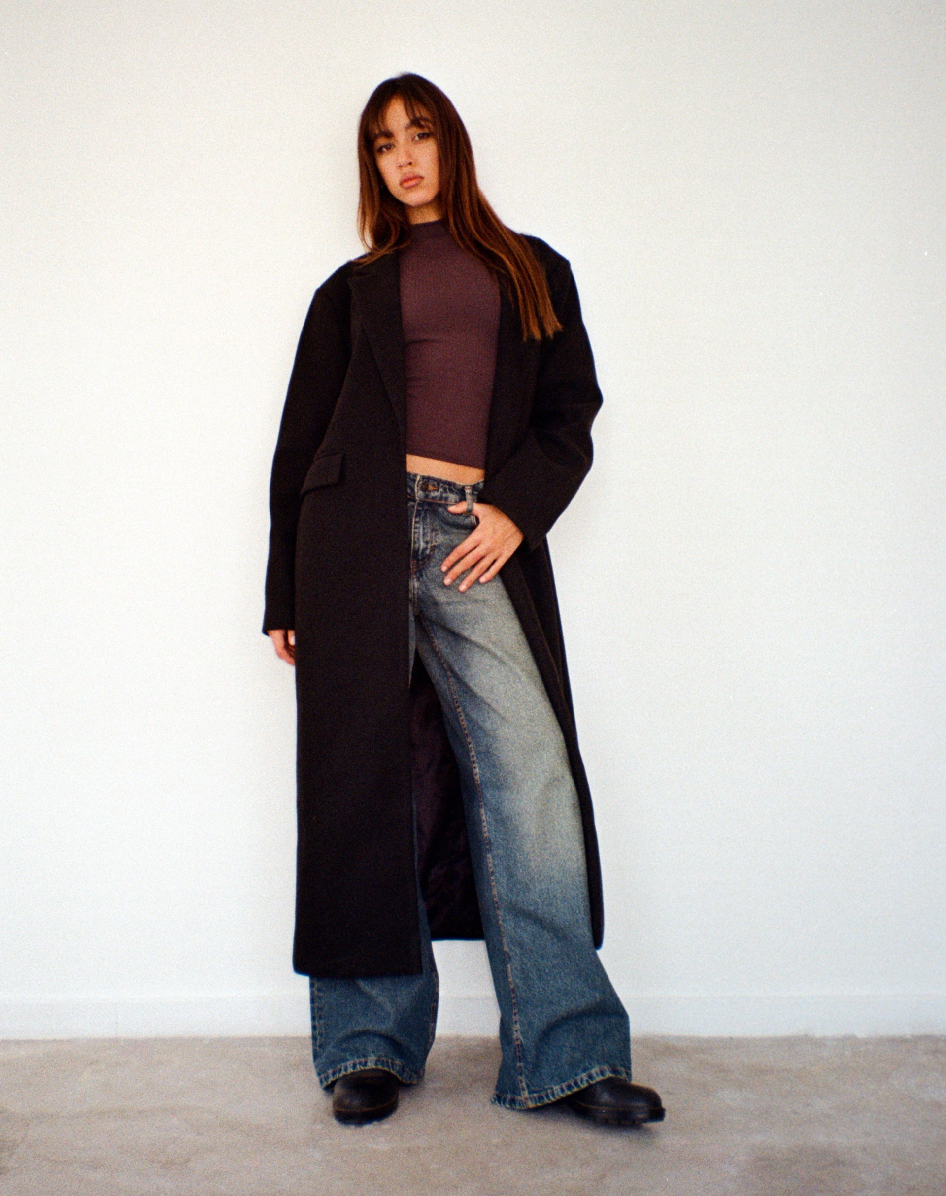 Image of Melani Langer Wollmantel in Schwarz