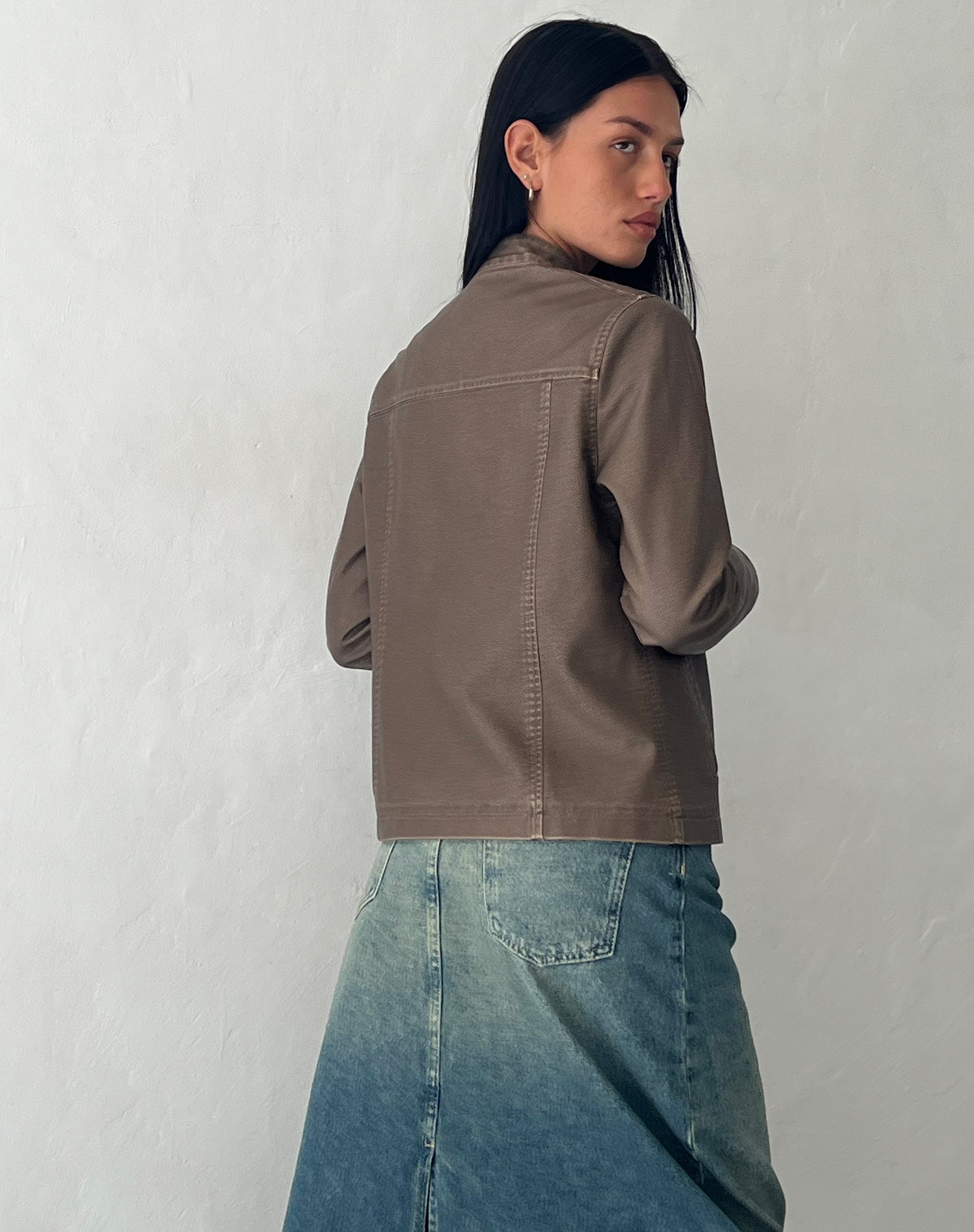 Bild von Mildred Distressed Biker Jacke in PU Olive