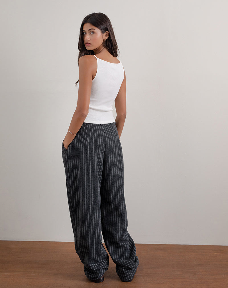 Image of Misha Hose mit weitem Bein in Nadelstreifen Schwarz