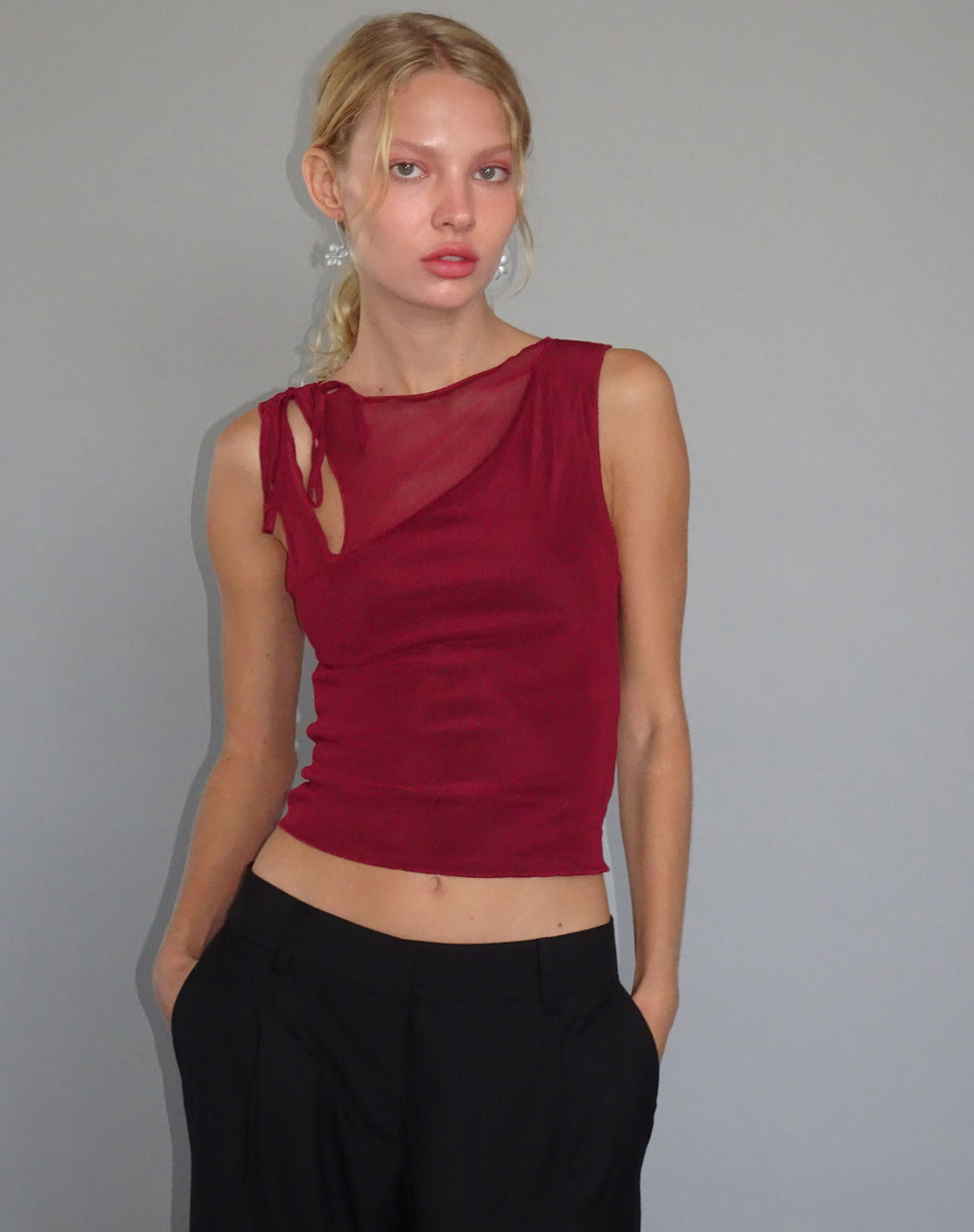 Moni Weste aus Mesh Maroon