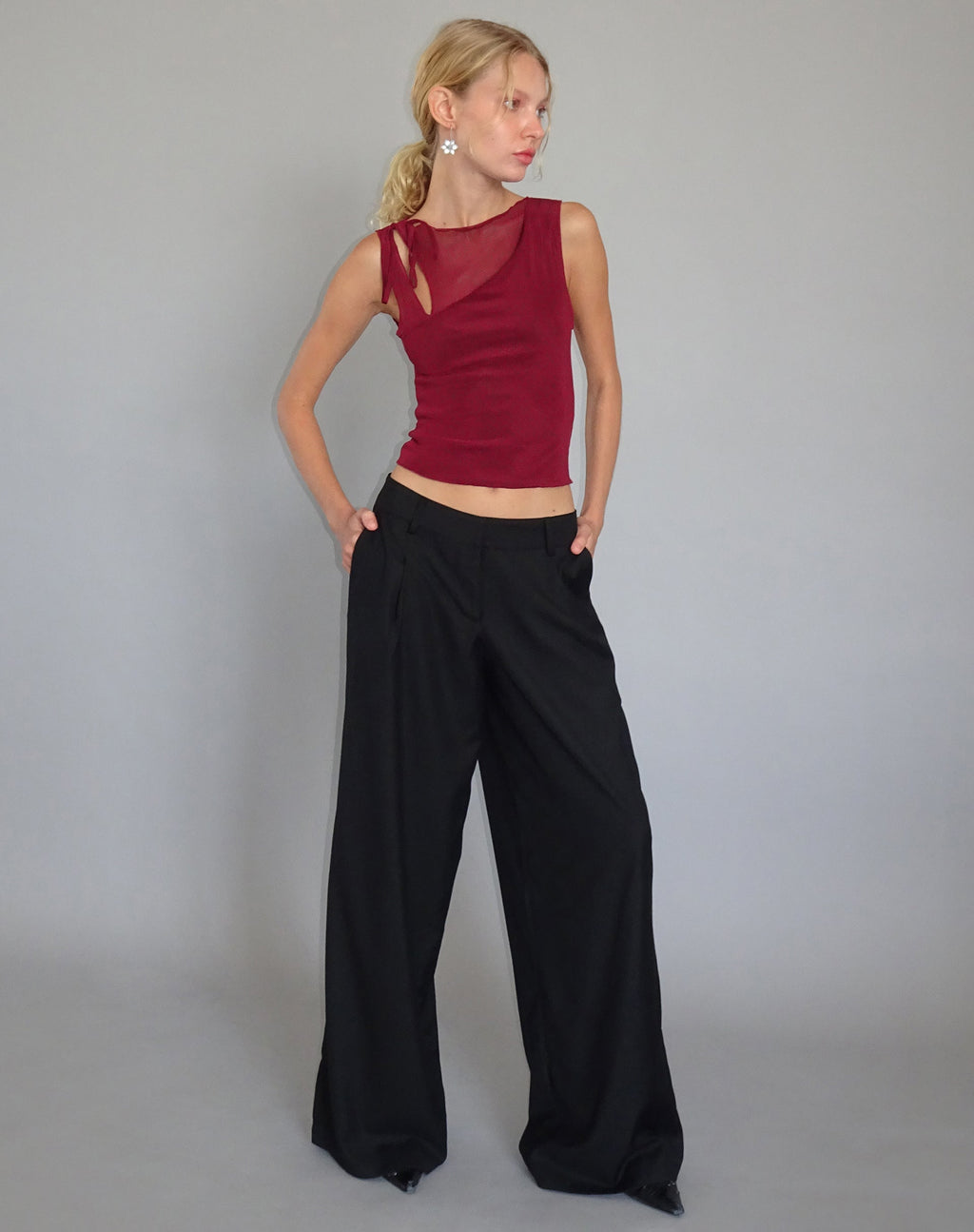 Moni Weste aus Mesh Maroon