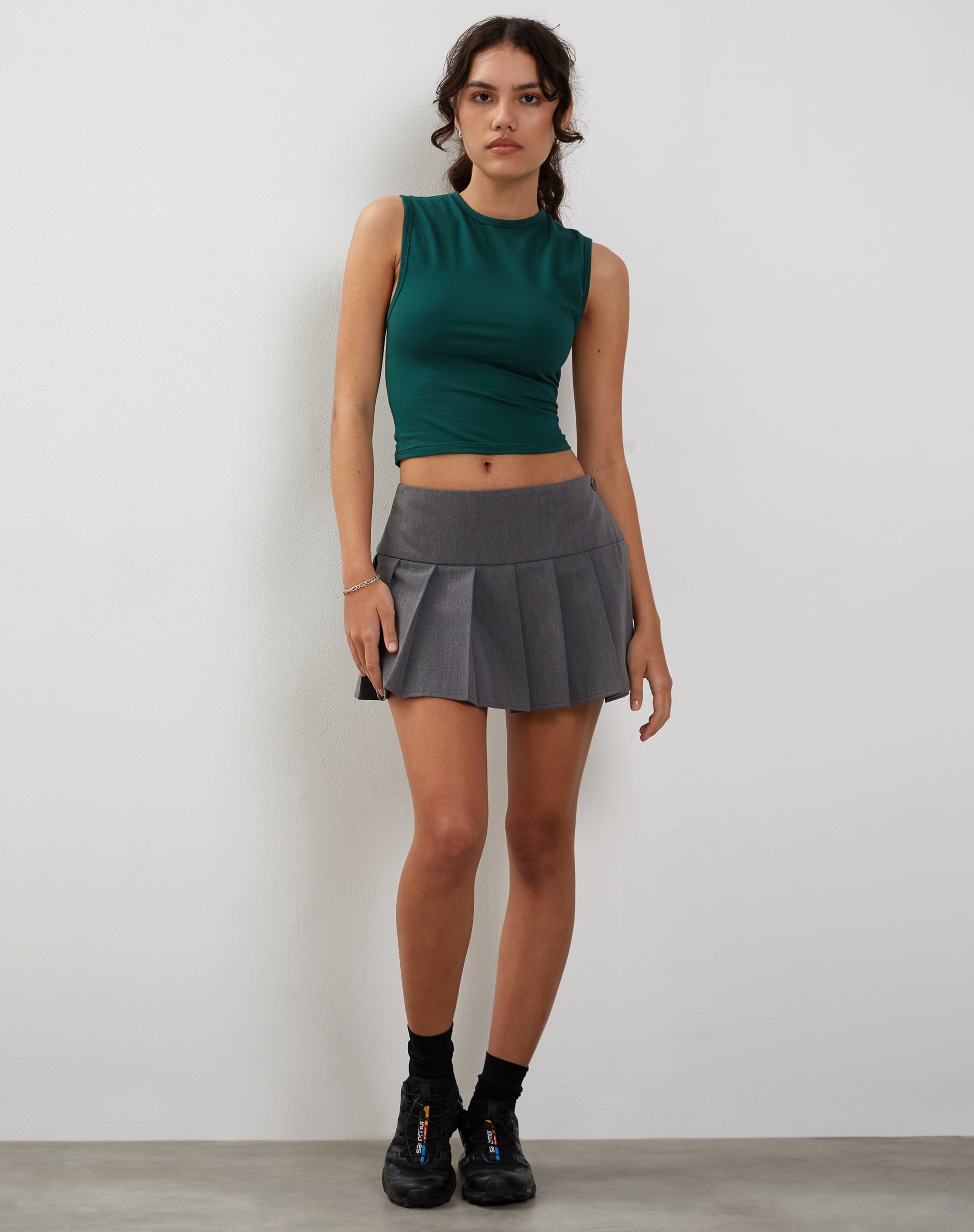 Image of Monlo Vest Top in Flaschengrün