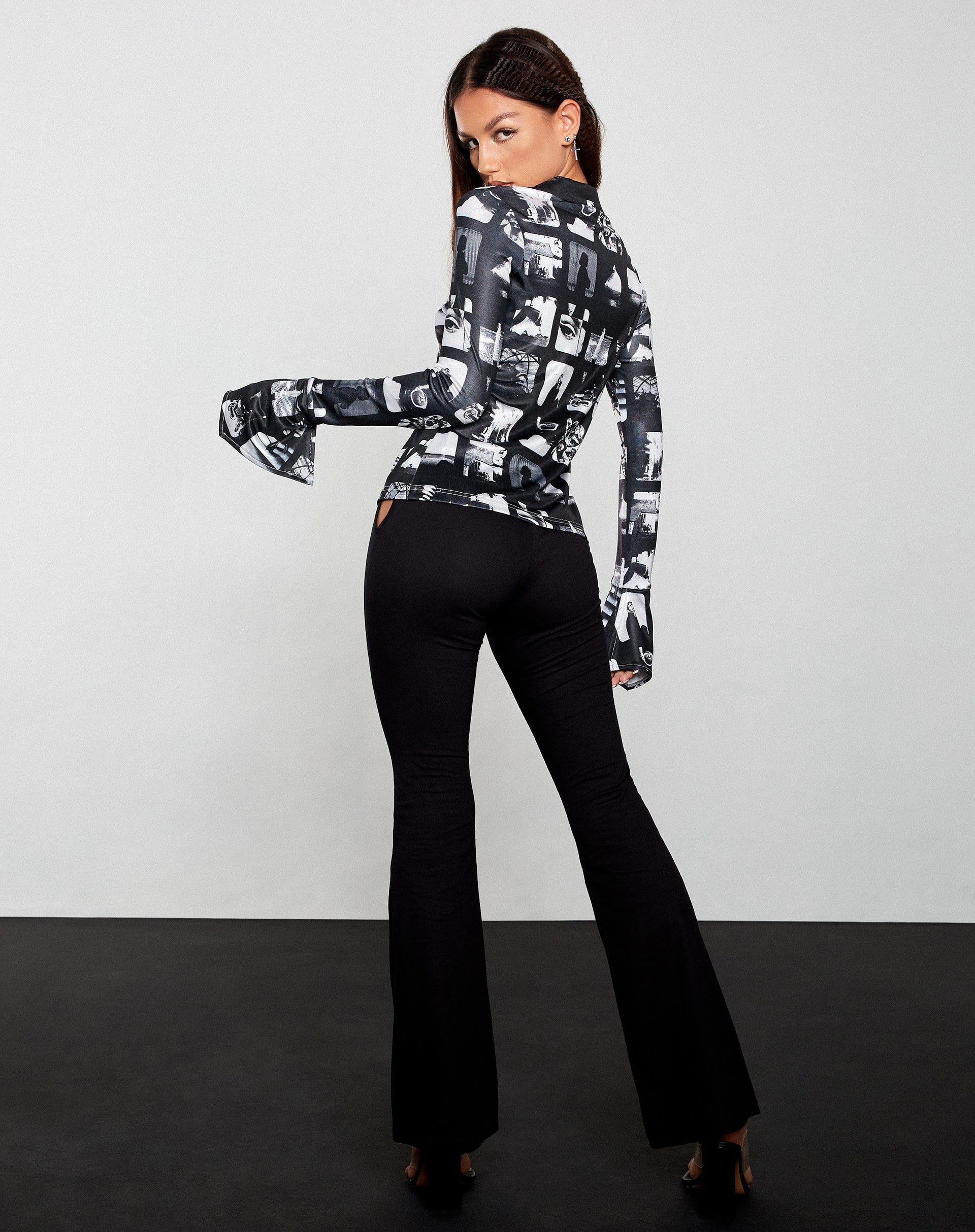 Bild von Keani Shirt in Mono Photographic Black