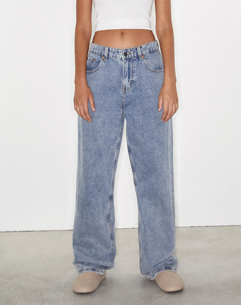 PARALLEL-JEANS HELLBLAU GEWASCHEN
