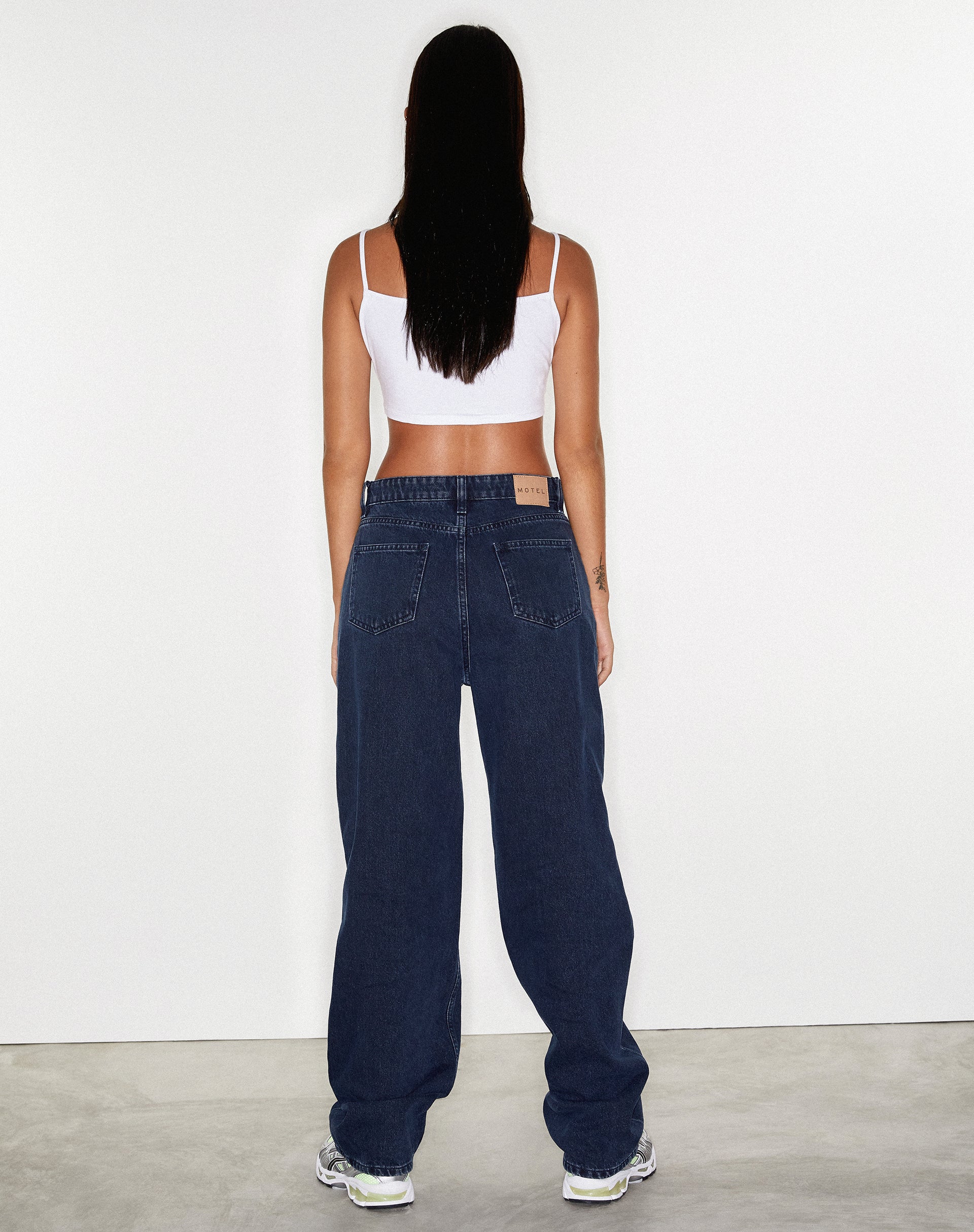 Bild von Parallel Jeans in Blau und Schwarz