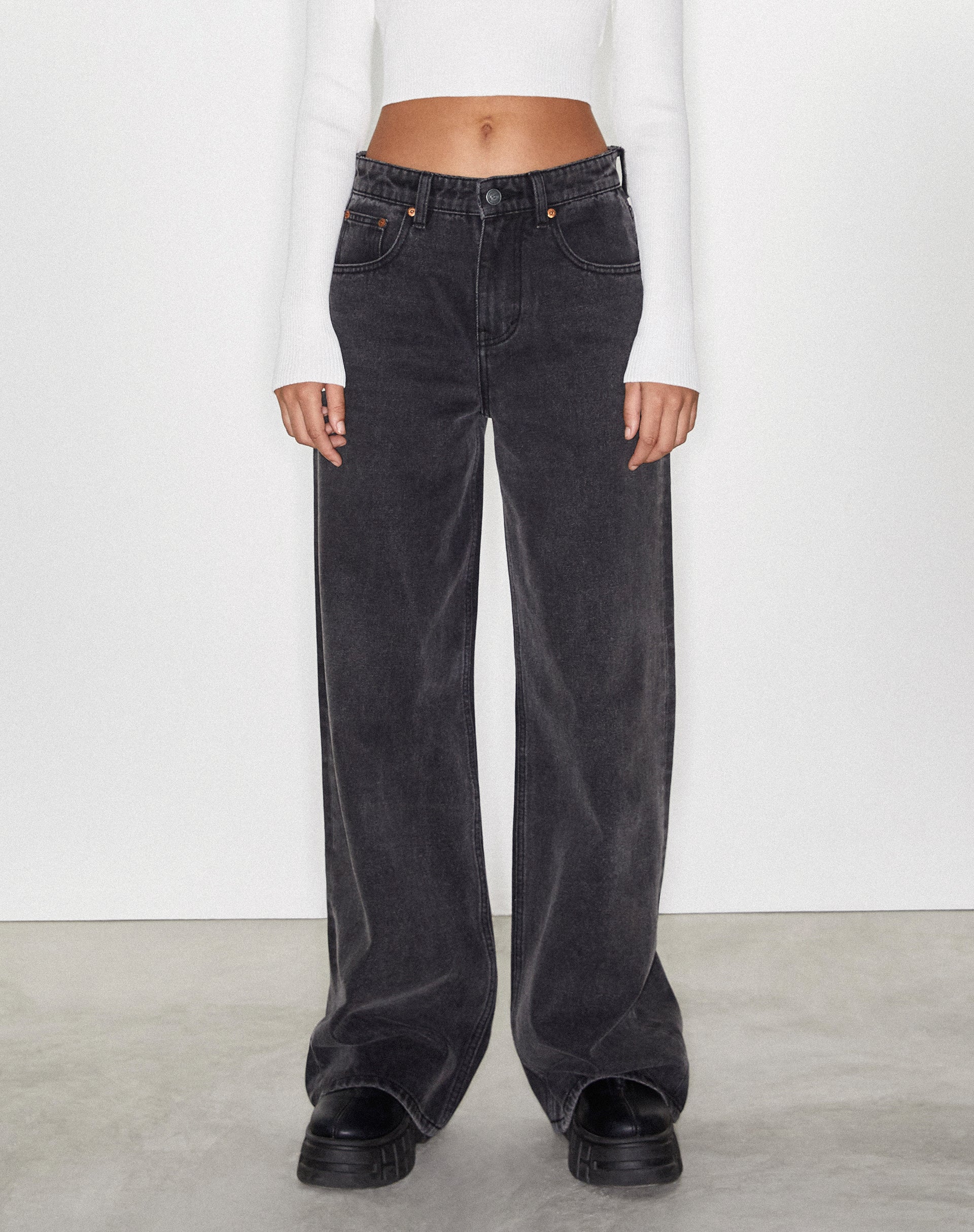 Bild von Extra Wide Jean in Black Wash