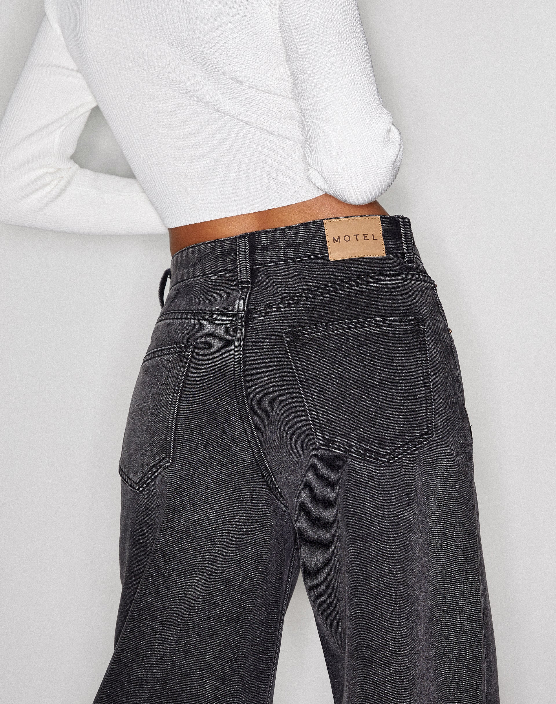 Bild von Extra Wide Jean in Black Wash