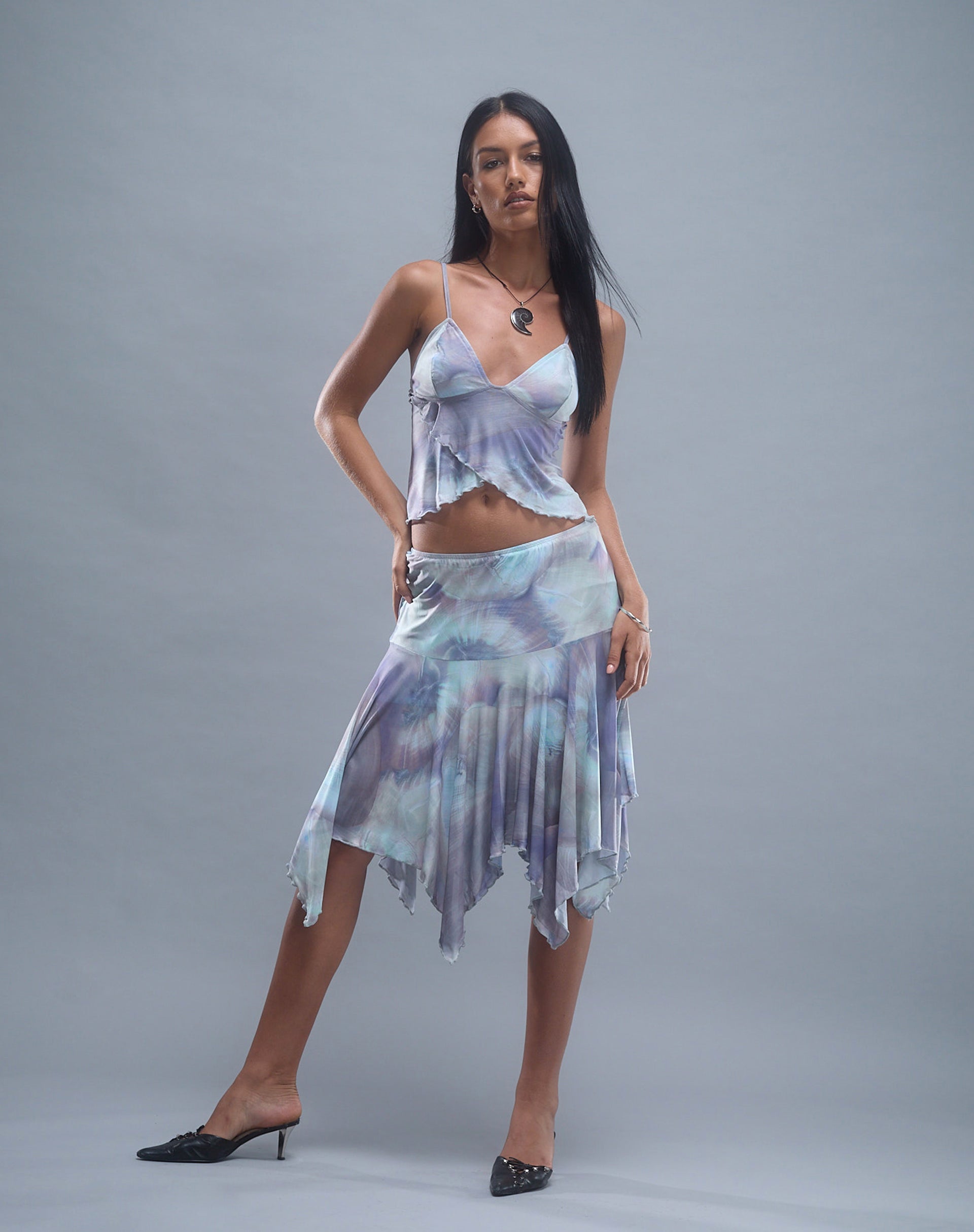 Bild von Jovali Midirock mit niedriger Taille aus Mesh mit Perlmuttdruck