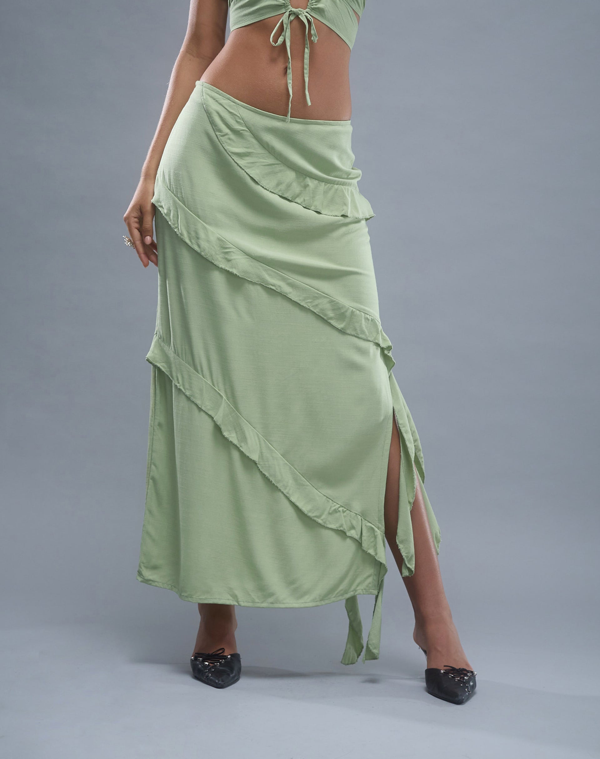 Bild von Varena Low Rise Rüschen Maxirock in Mint Sage