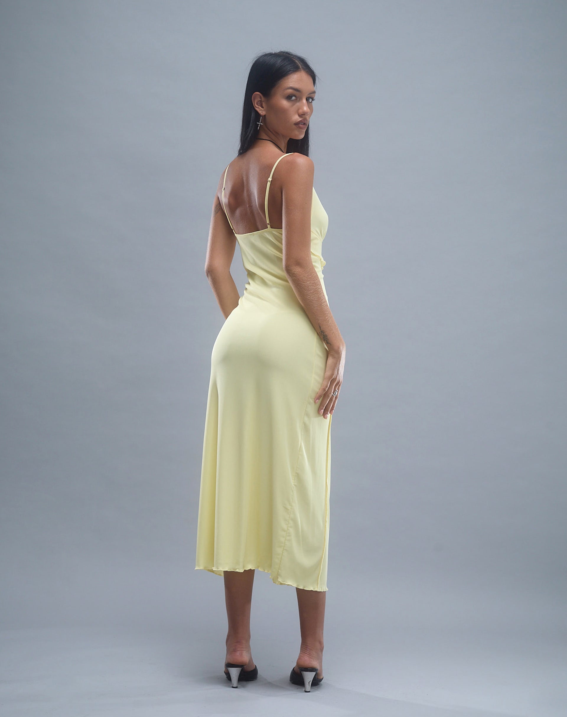 Image of Jacy gerafftes Midikleid aus Netzstoff Lemon