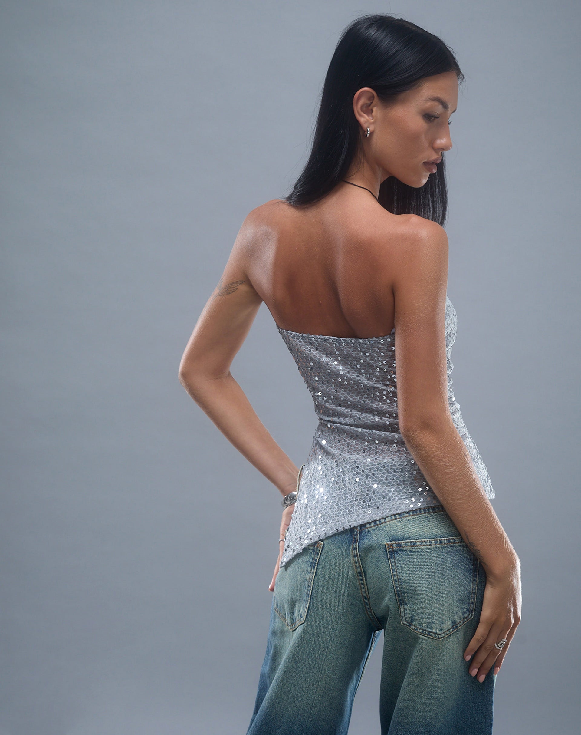 Image of Brilia Bandeau Top aus Paillettenstrick Silber