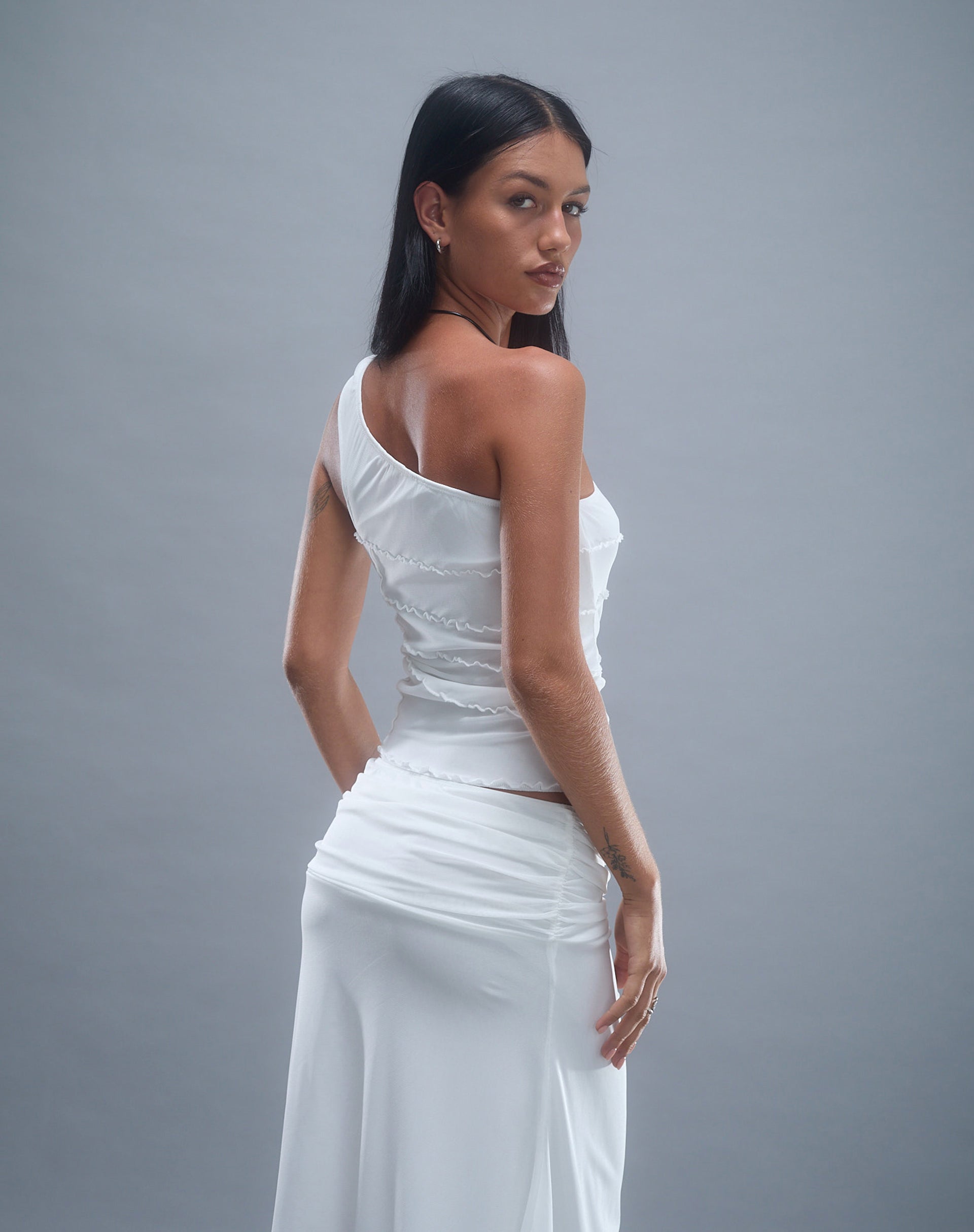 Bild von Cochise Naht Detail eine Schulter Mesh Top in Elfenbein