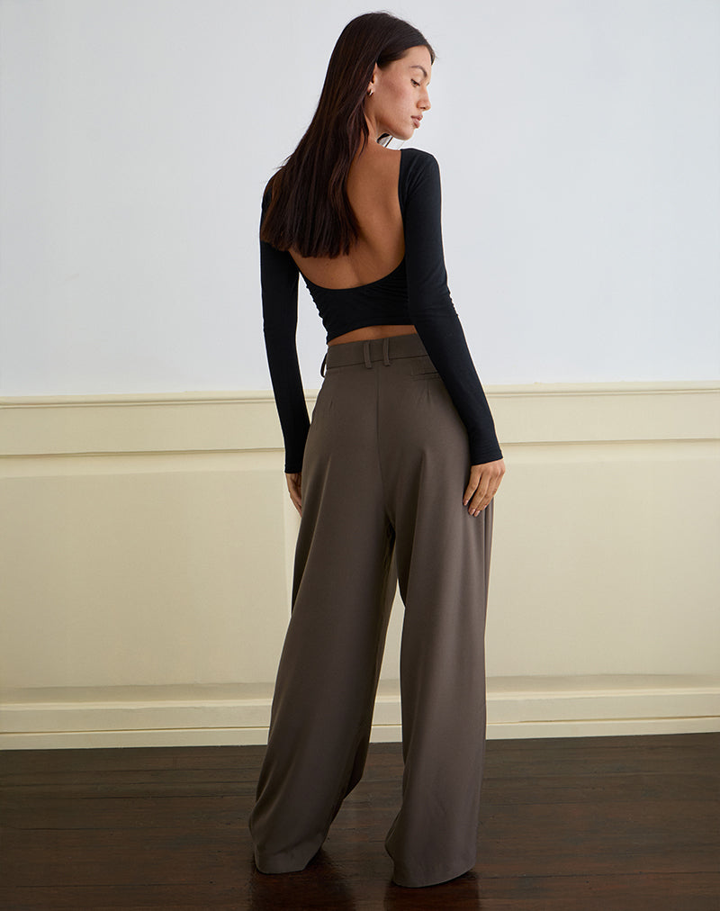 Nala Breite Bundfaltenhose in Tailoring Truffle