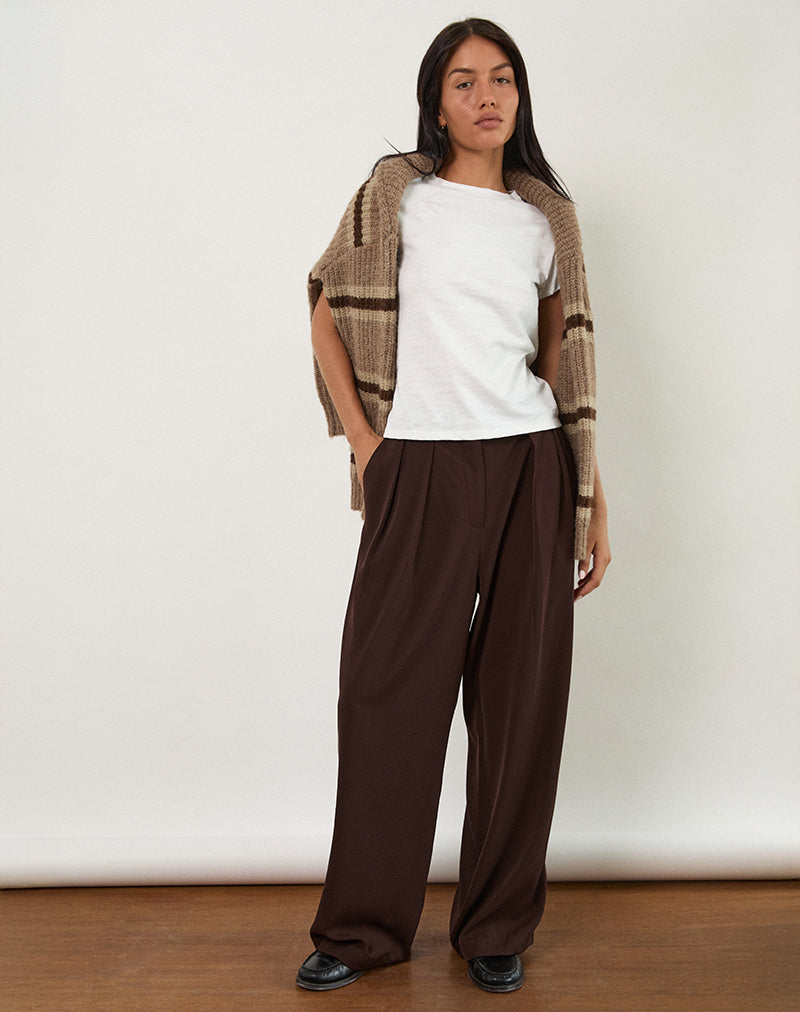 Nala Breite Bundfaltenhose in Bitter Chocolate