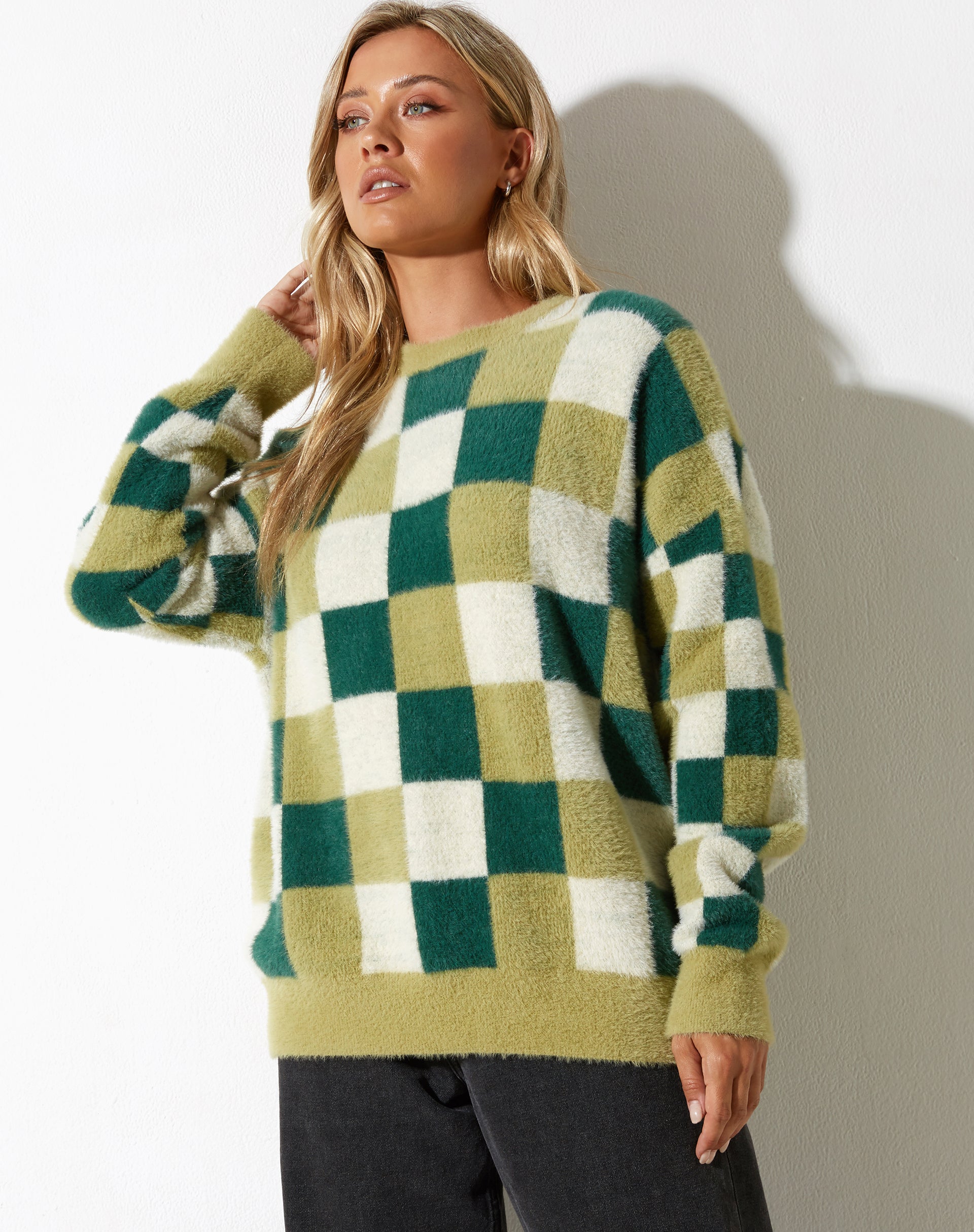 Abbildung des Namari Pullovers in Karo Grün Creme