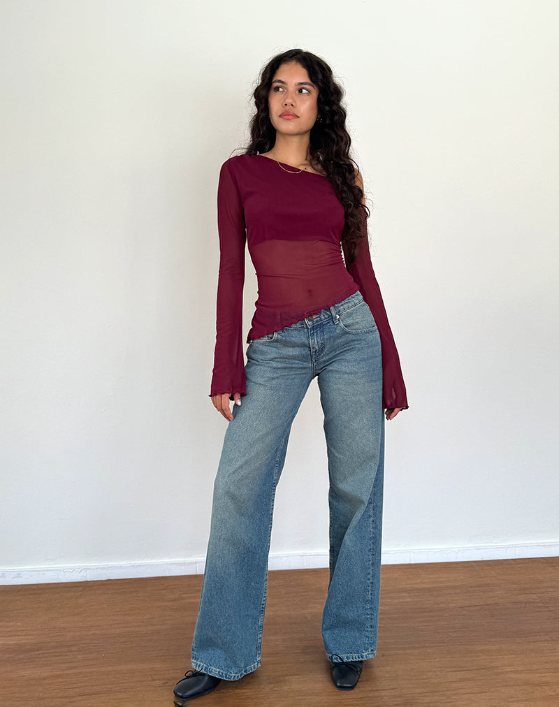 Image of Narcissa Asymmetrisches langärmeliges Top in Maroon