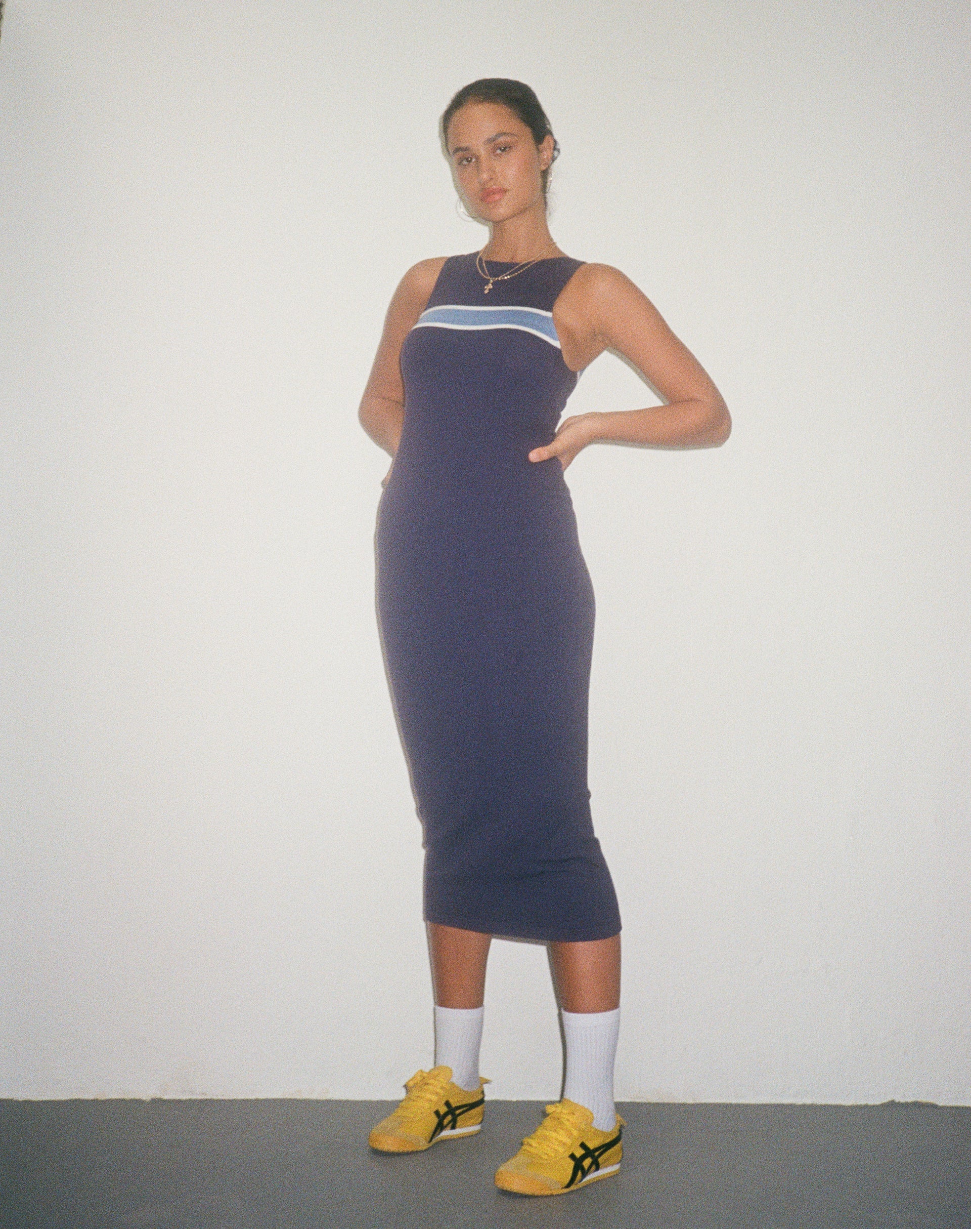 Image of Navala Midikleid in Dunkelmarine