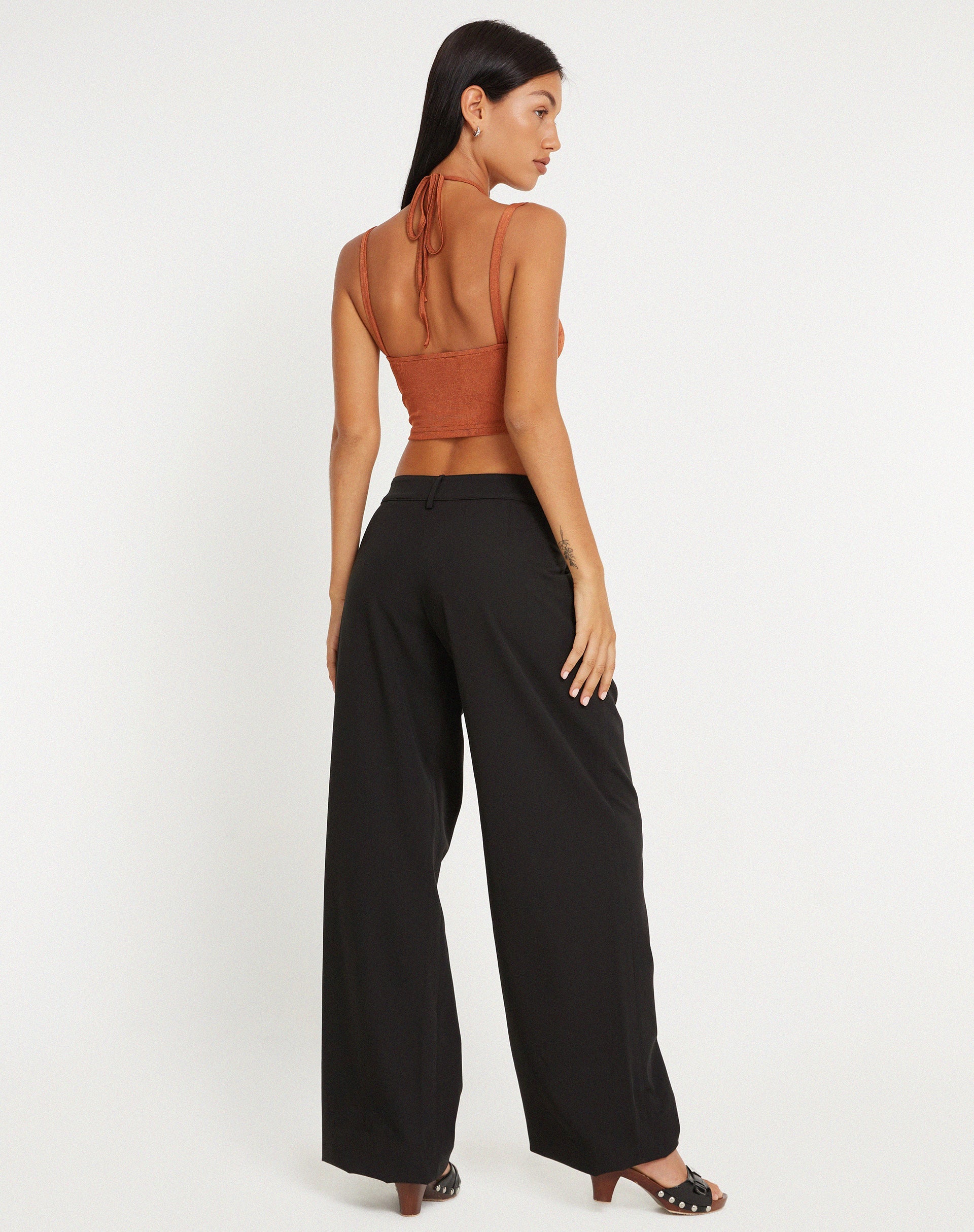 Bild von Neetu Crop Top in Chocolate