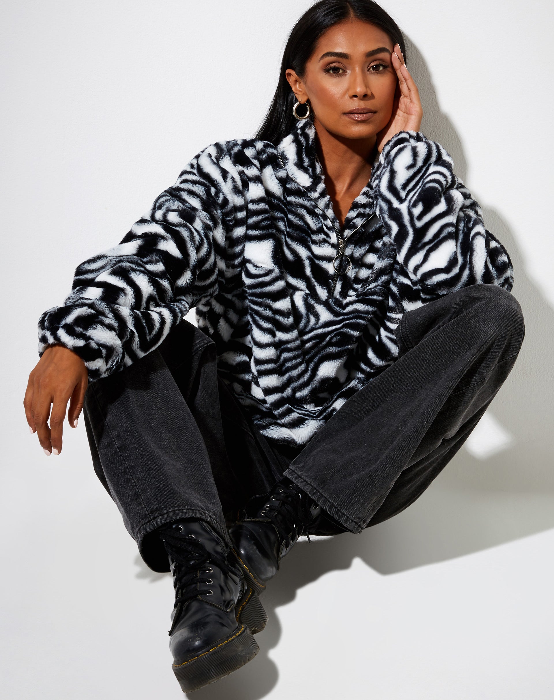 Image of Nero Ring Pull Jacke in Zebra Schwarz und Weiß