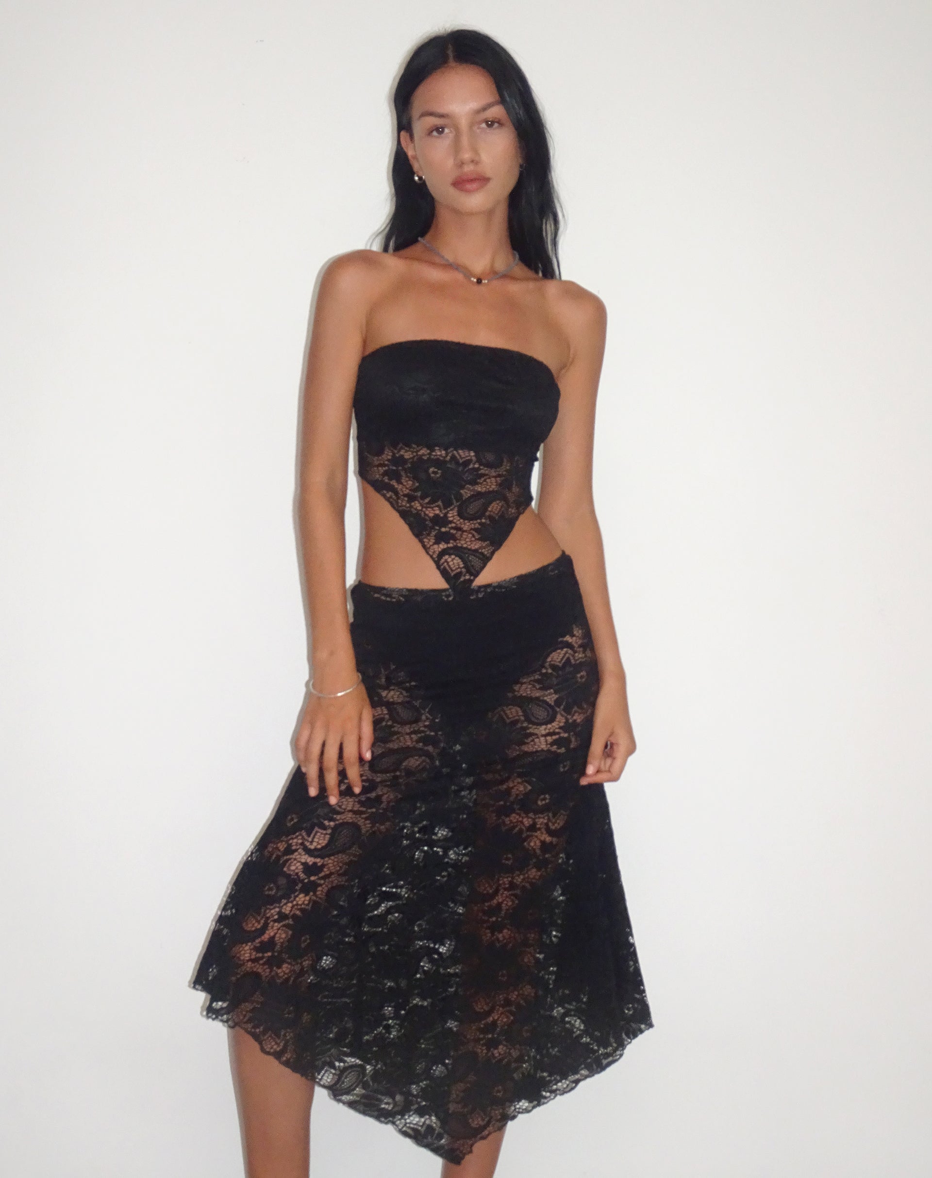 Bild von Nirva Bandana Top in Jet Black Lace