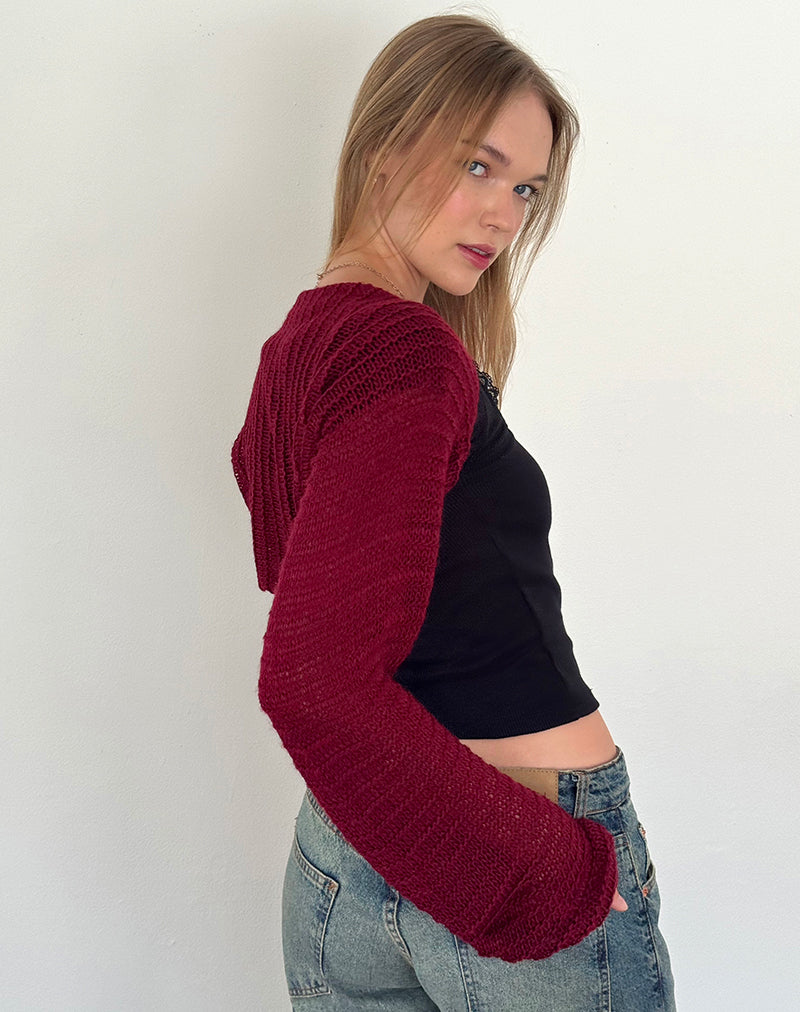 Image of Nobila Gestricktes Shrug Top in Burgundy