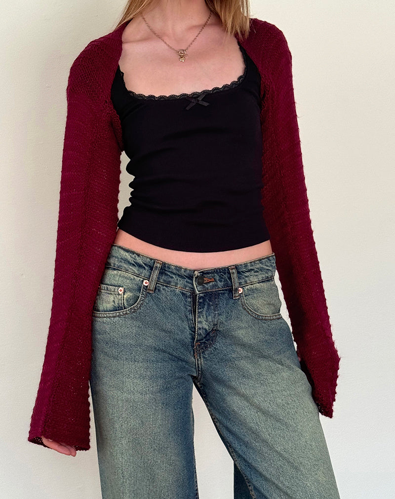 Image of Nobila Gestricktes Shrug Top in Burgundy