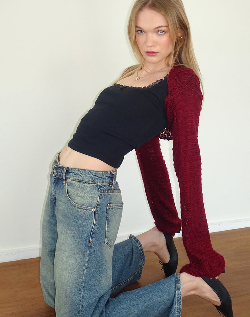 Image of Nobila Gestricktes Shrug Top in Burgundy