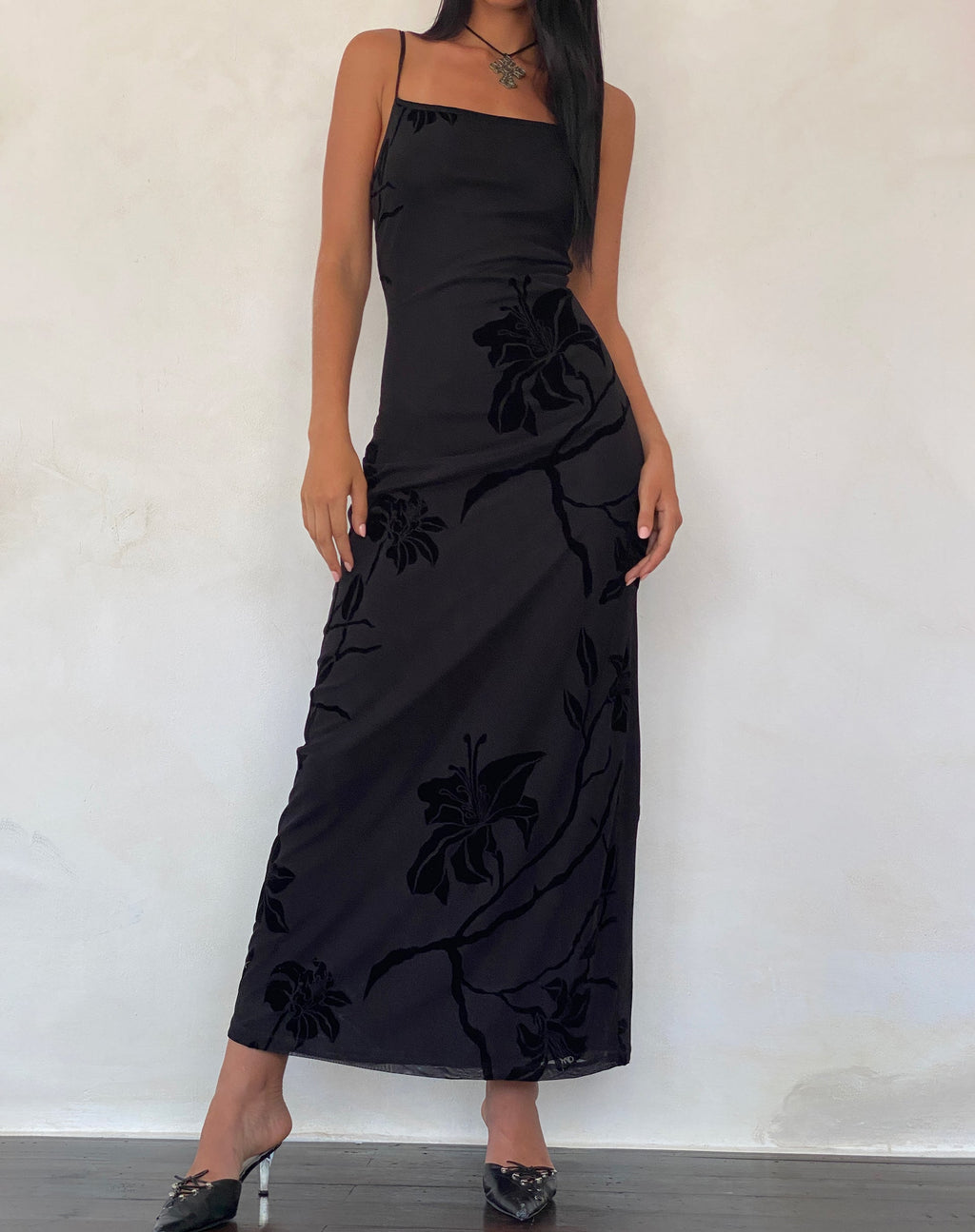 Nodu Maxikleid in Orchideenflocke Schwarz