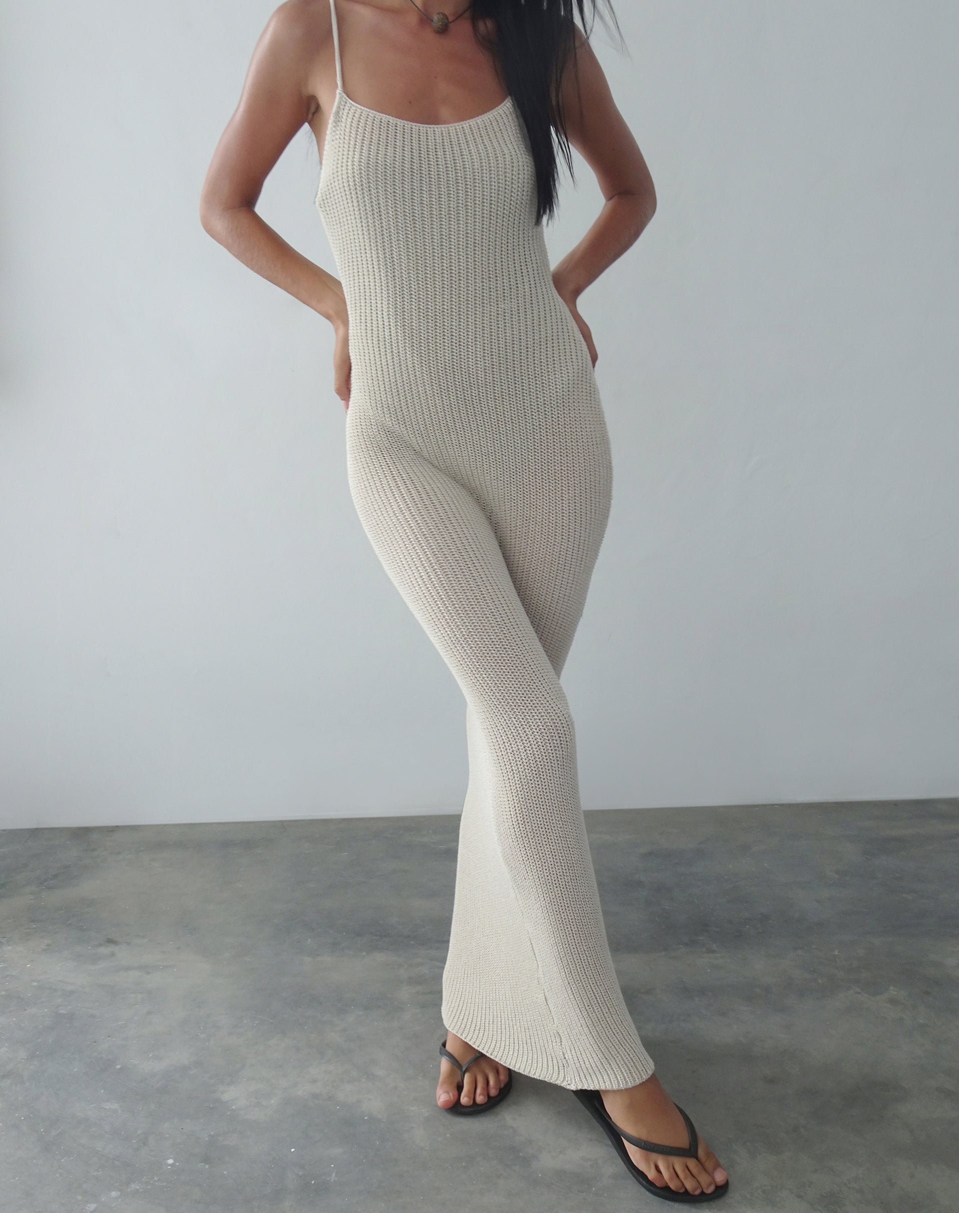 Image of Norila Maxikleid aus Strick in Neutral