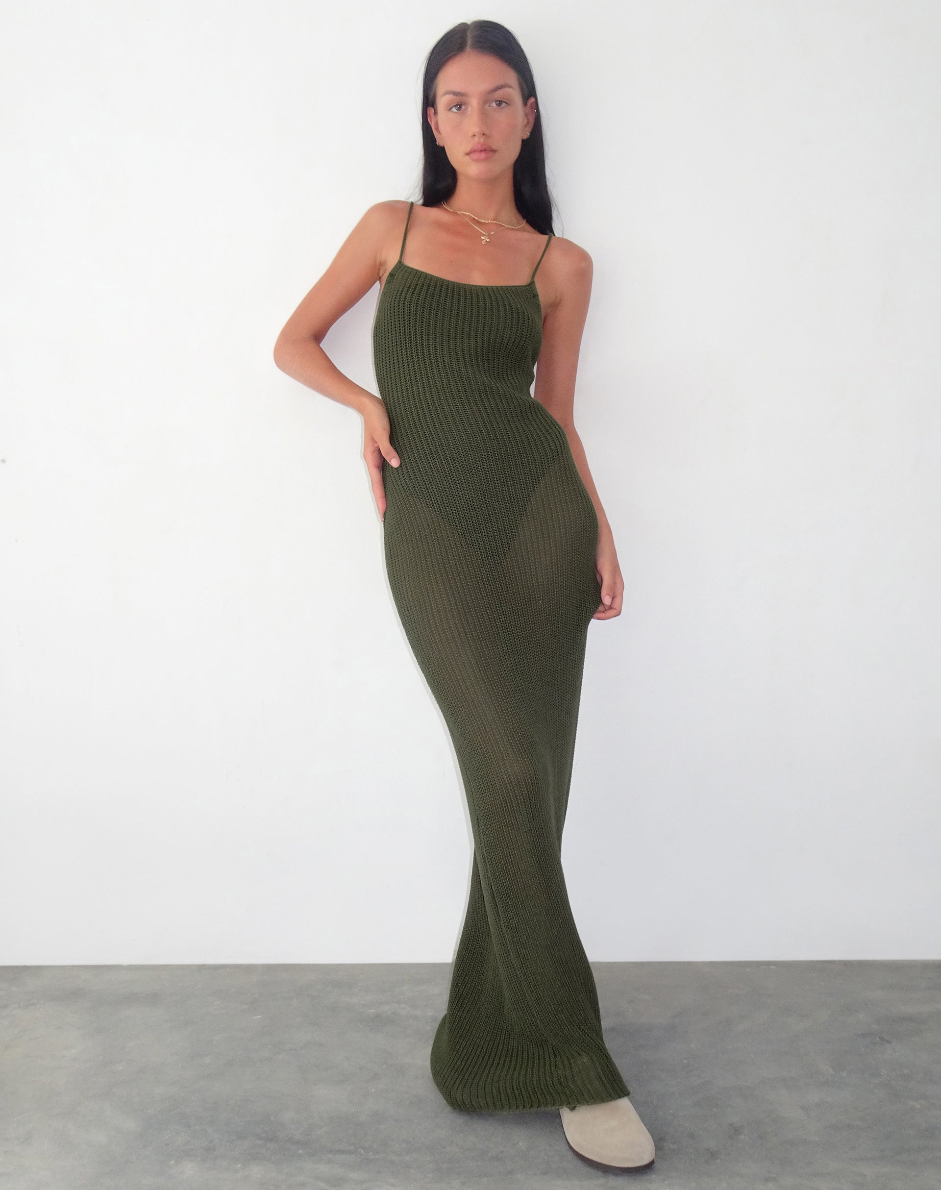 Image of Norila Gestricktes Maxikleid in Olive