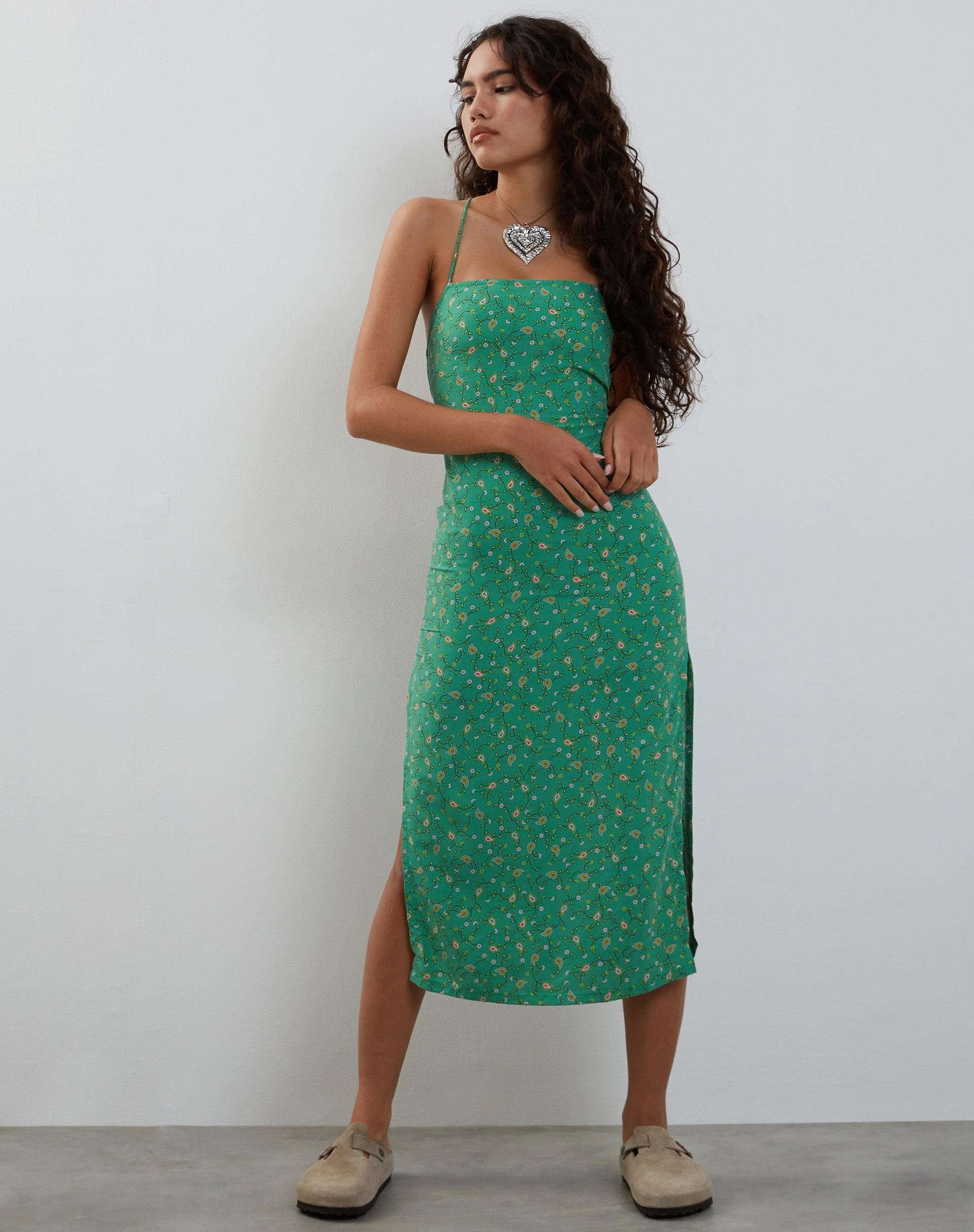 Image of Nosita Midikleid in Paisley Fun Grün