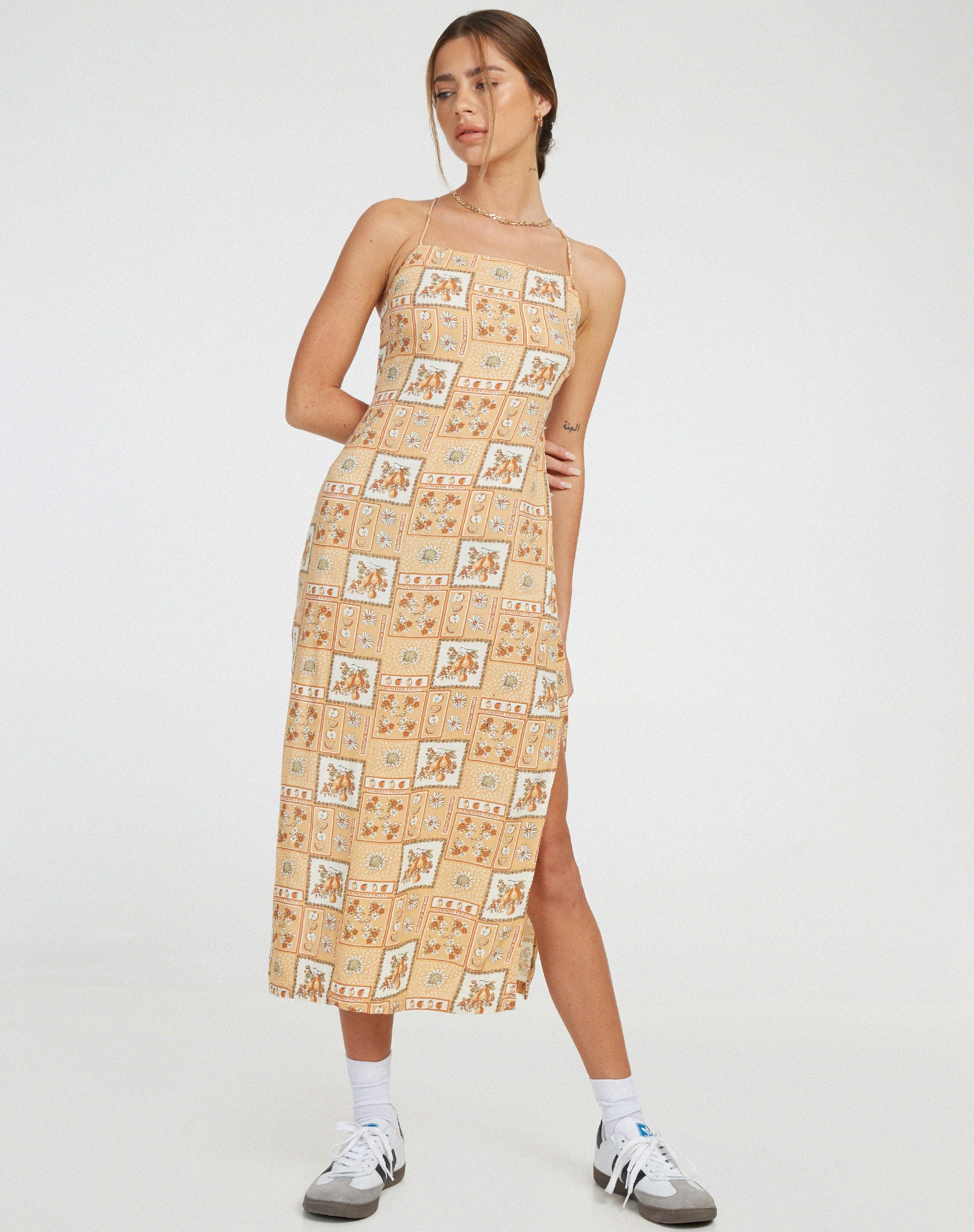 Bild von Nosita Midikleid mit Picknickmuster Braun