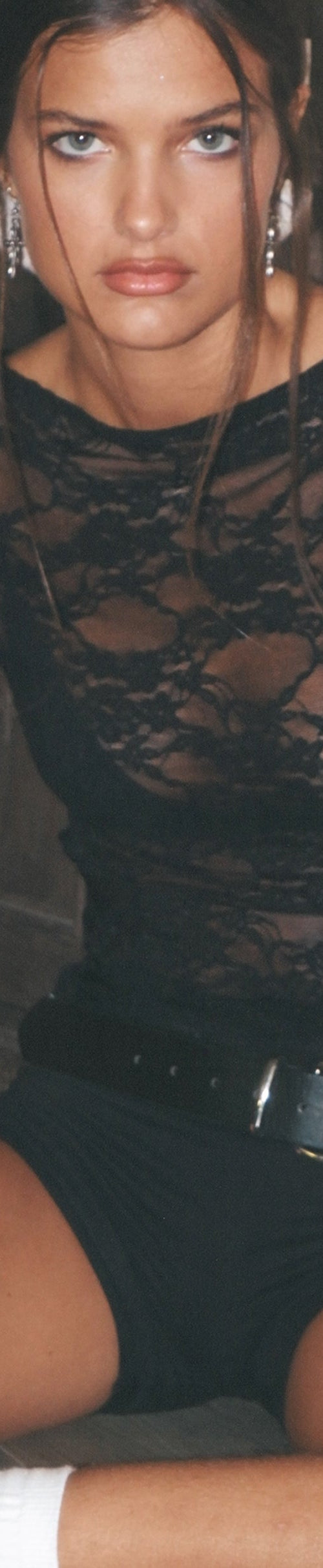 Image of Nova Ungefüttertes Spitzen-Top in Schwarz