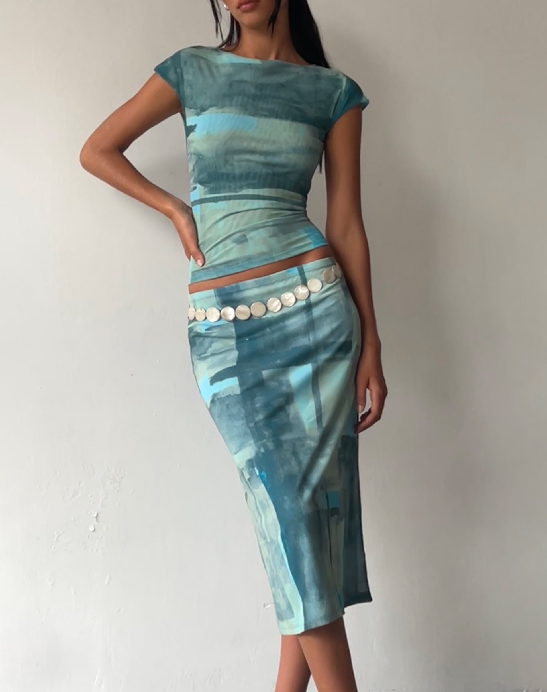 Bild von MOTEL X JACQUIE Nova Top in Mesh Grün und Blau Abstrakte Farbe Pinsel