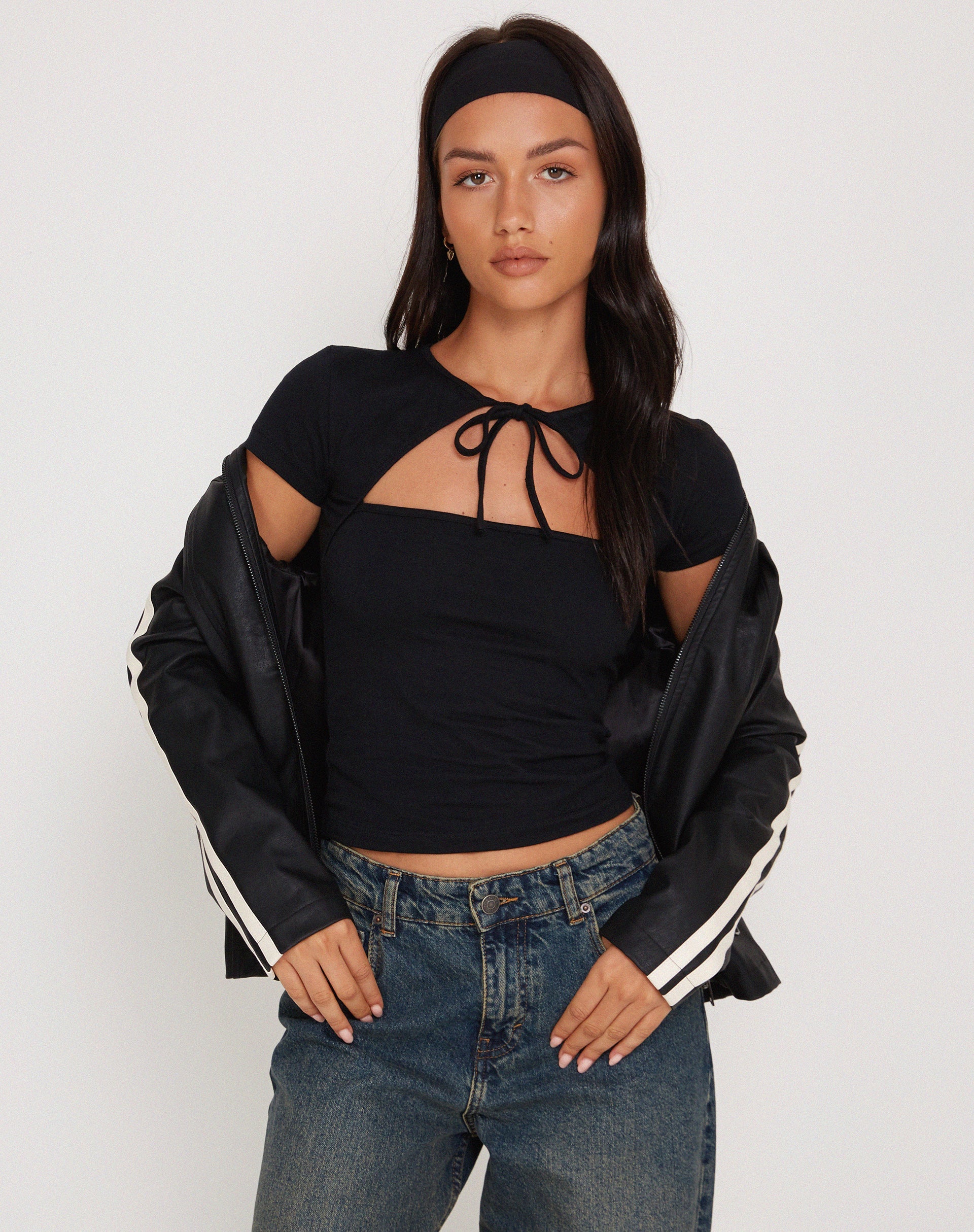 Bild von Novalie Vest Top in Schwarz