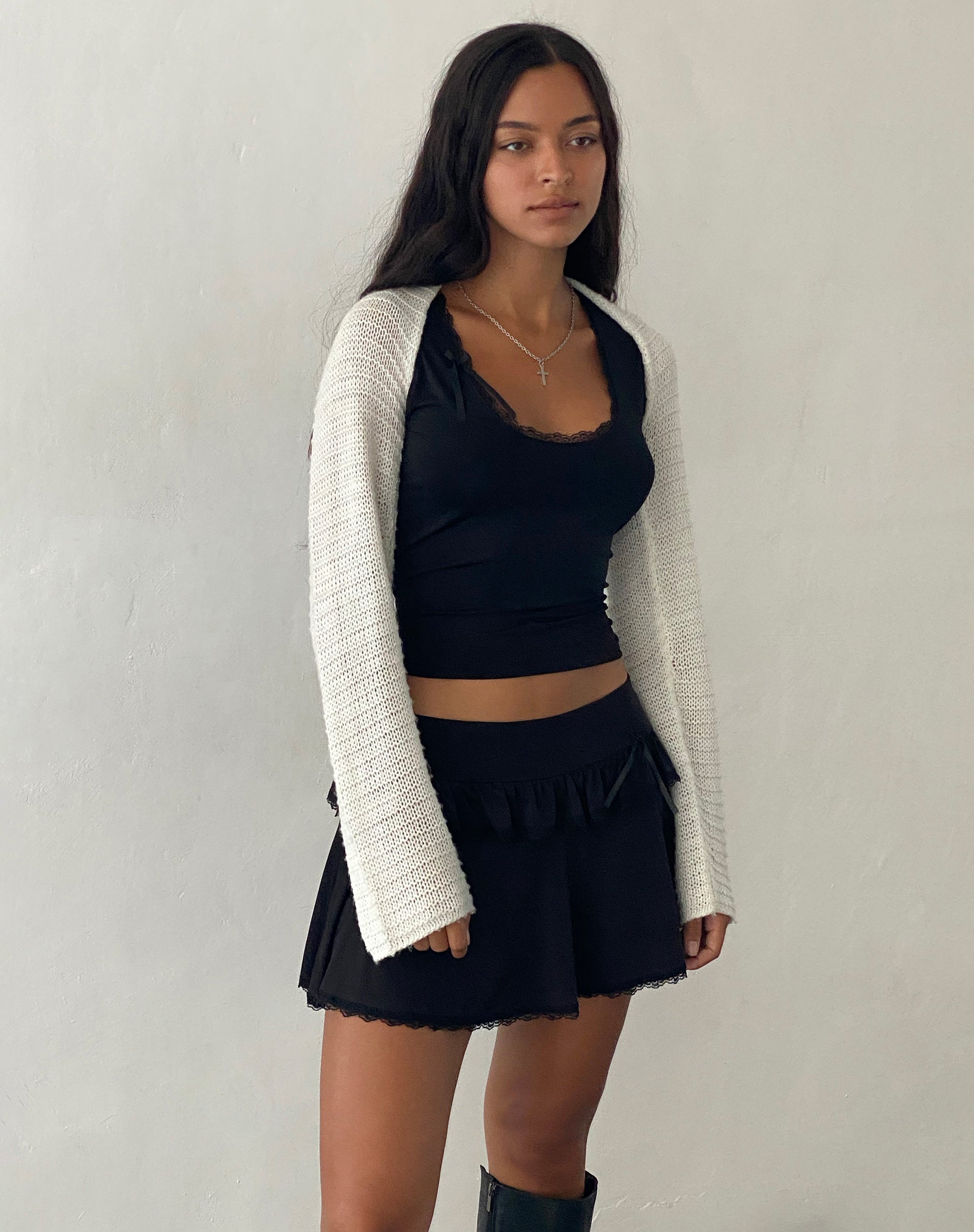 Bild von Nobila Shrug Top in Elfenbein