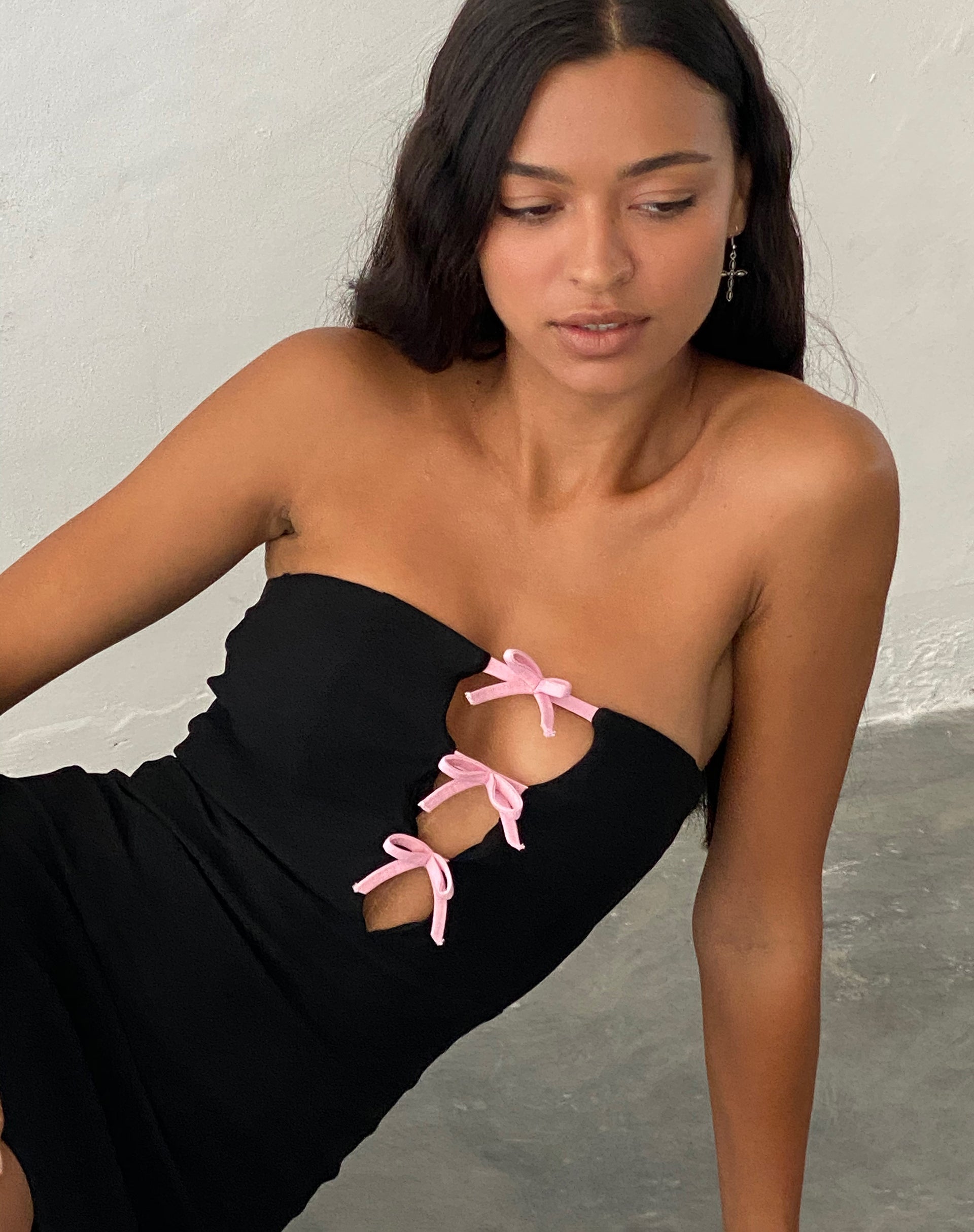 Image of Novara Minikleid in Schwarz