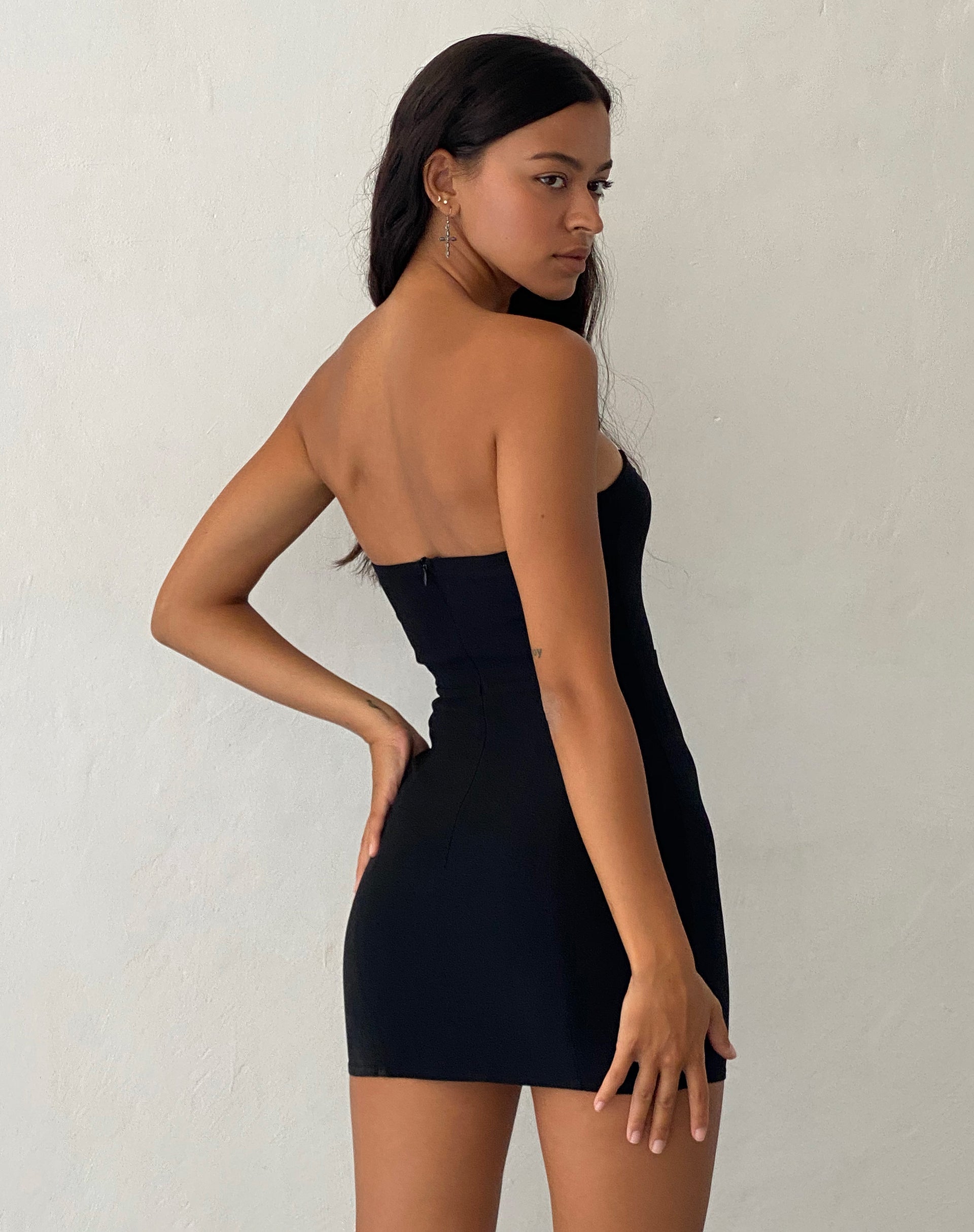 Image of Novara Minikleid in Schwarz