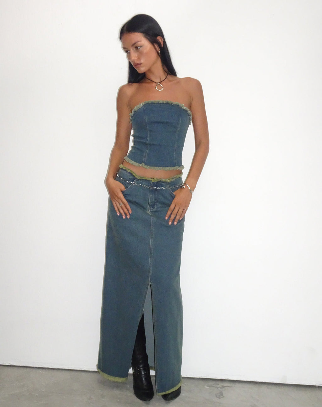 Omas Denim Bandeau Top in Braun Blau Acid Wash