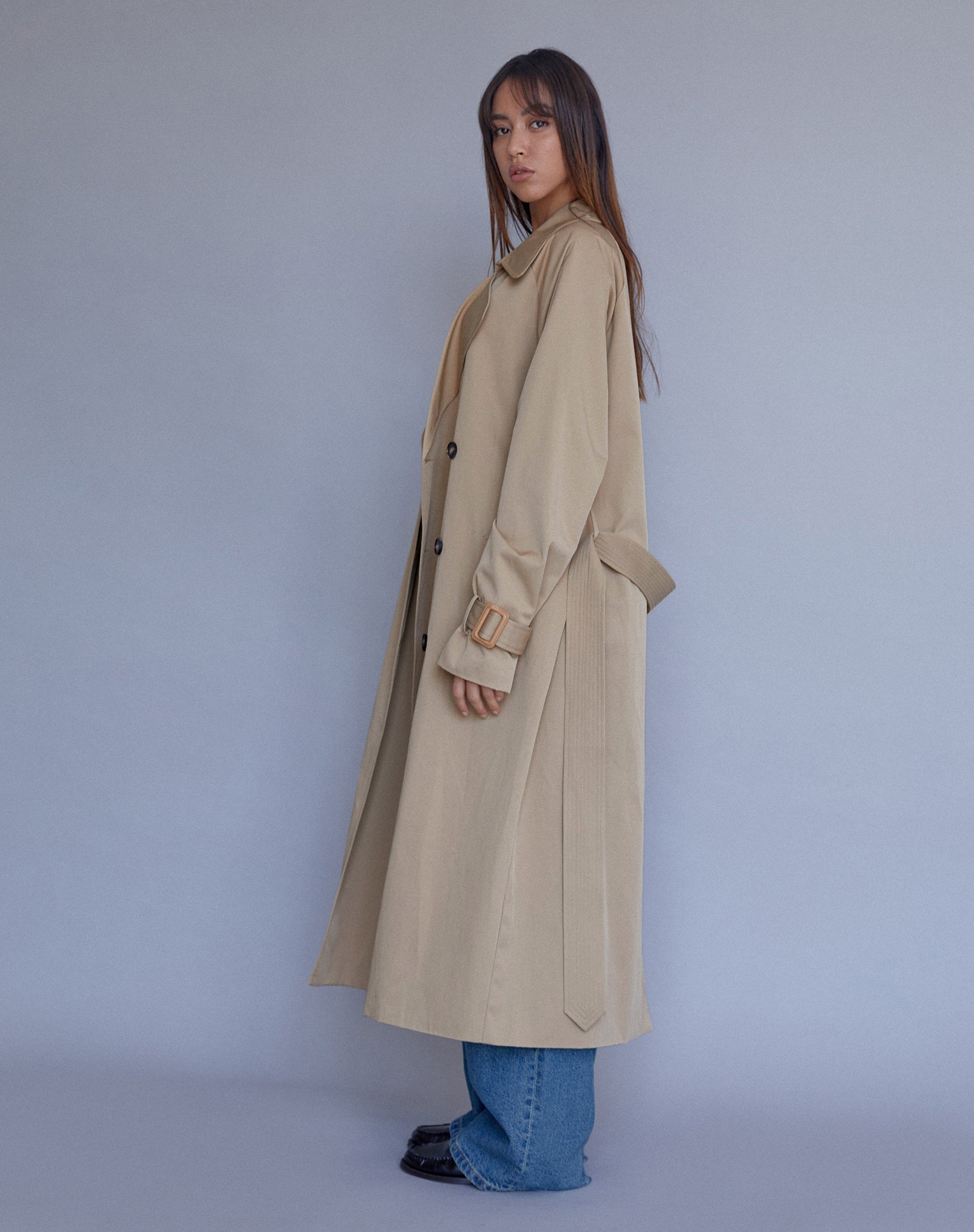 Image of Orcati Zweireihiger Trenchcoat in Tan