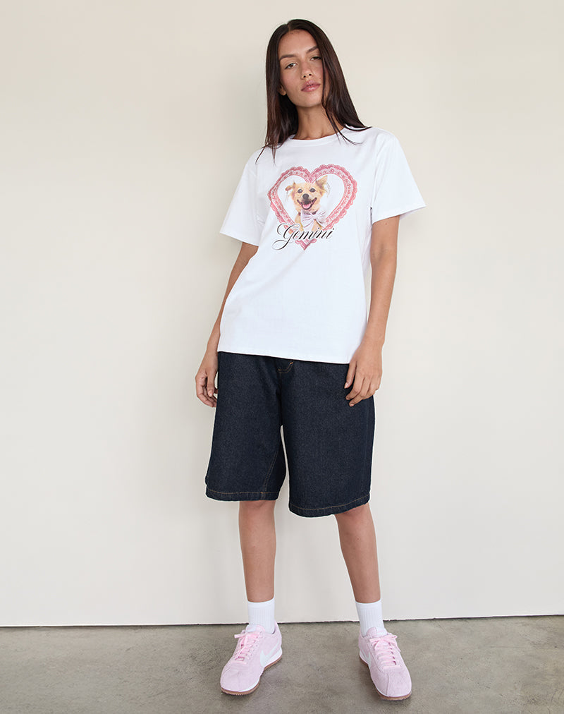 Oversize Basic Tee in Weiß mit Gemini Motel Pet Print