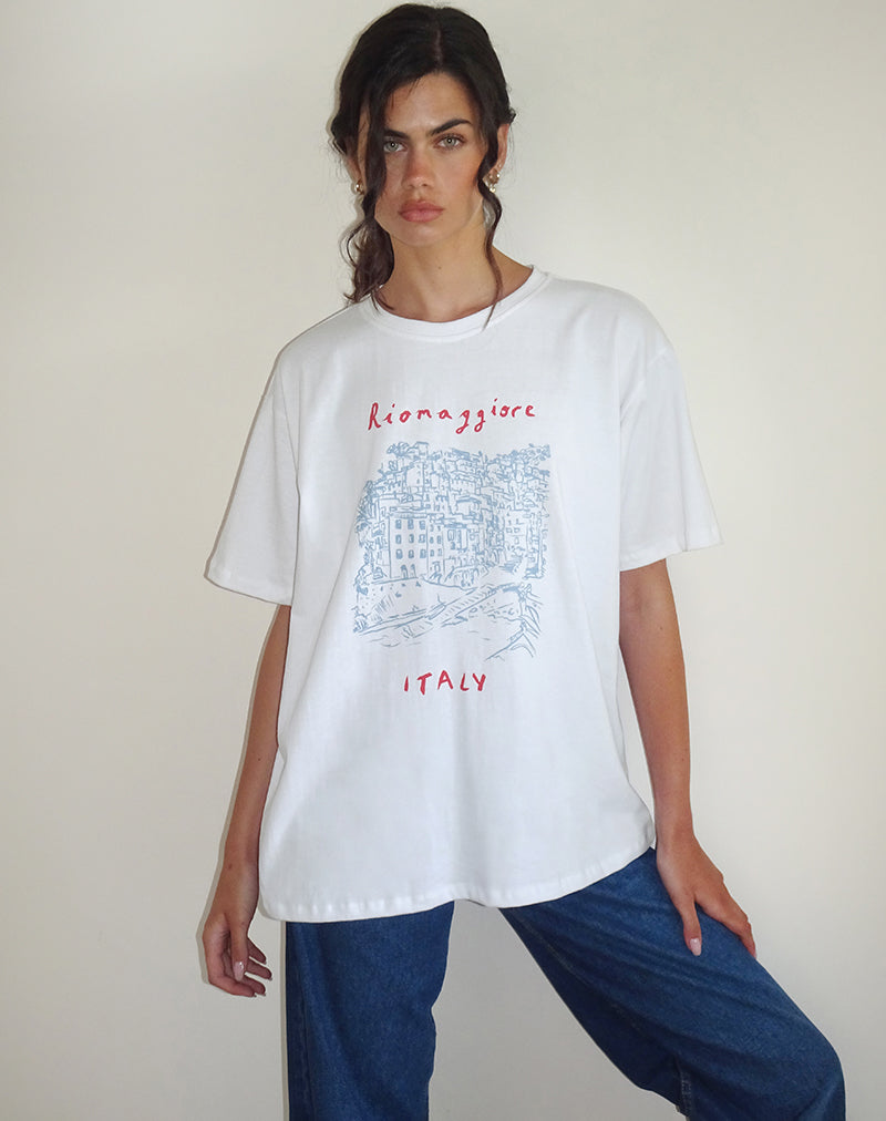Bild von Oversized Basic Tee in Riomaggiore Italien Weiß