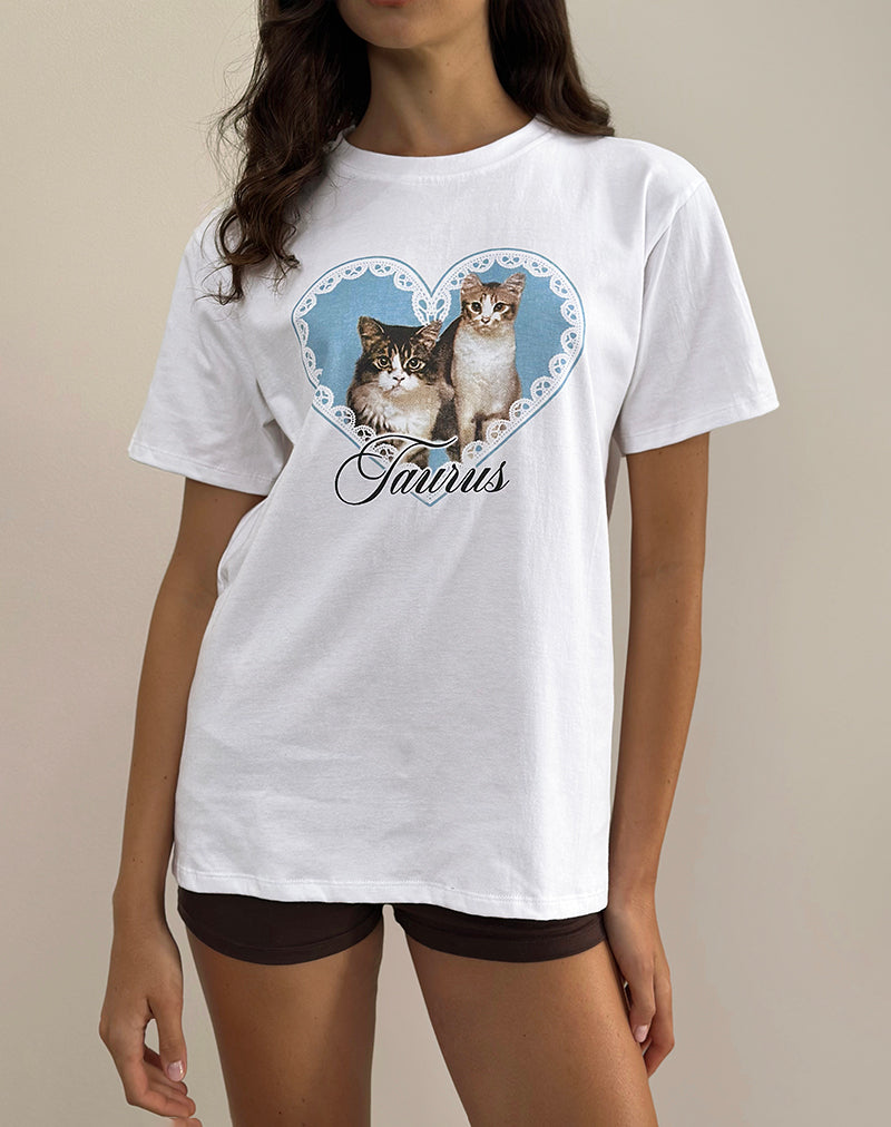 Bild von Oversize Basic Tee in Weiß mit Taurus Motel Pet Print